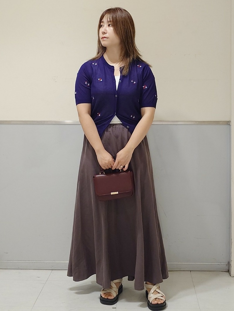 NONさんの「index｜フラワー刺繍カーディガン【洗濯機OK／抗ピル】」を使ったコーディネート