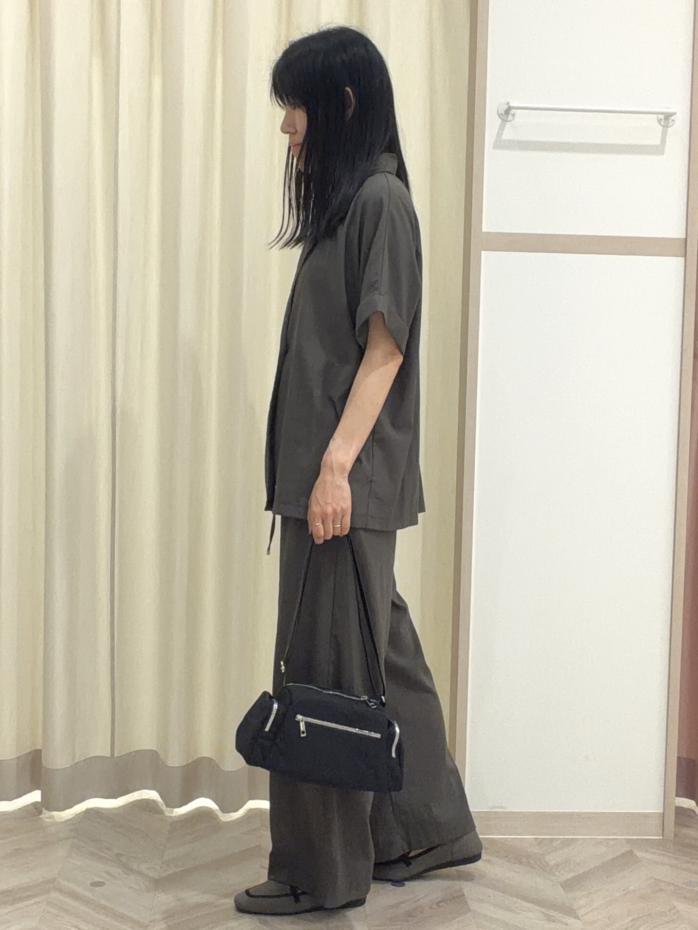 大西直穂さんの「SHOO･LA･RUE｜【高レビュー/洗濯機可/セットアップ可】軽凛(かろりん) 半袖ジャケット」を使ったコーディネート