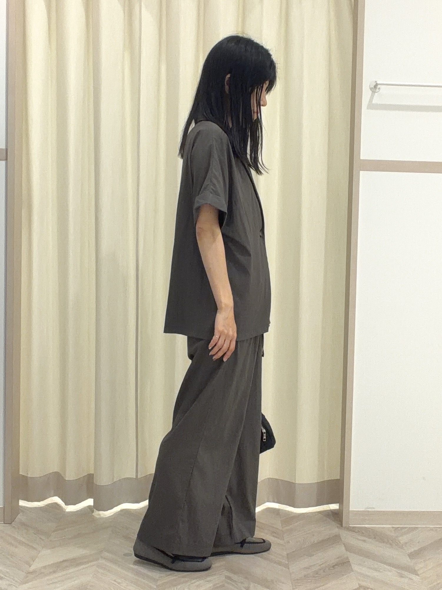 大西直穂さんの「SHOO･LA･RUE｜【高レビュー/洗濯機可/セットアップ可】軽凛(かろりん) 半袖ジャケット」を使ったコーディネート