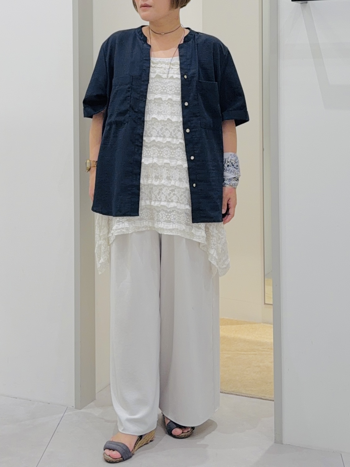 タナさんの「THE SHOP TK｜【M-XL/秋始めにちょうどいい】細見え5分袖Wポケットシャツ」を使ったコーディネート