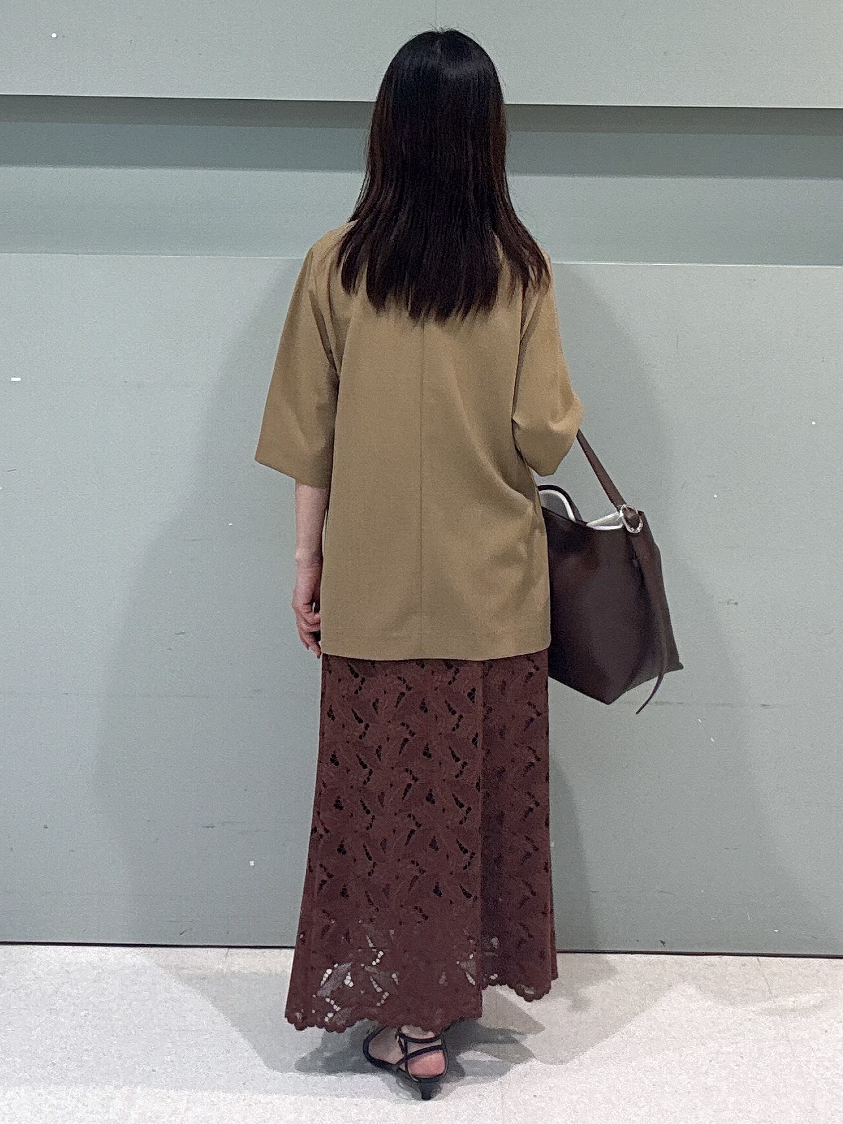 makiさんの「UNTITLED｜【秋の通勤羽織/セットアップ可/UVカット】エアリークール半袖ジャケット」を使ったコーディネート