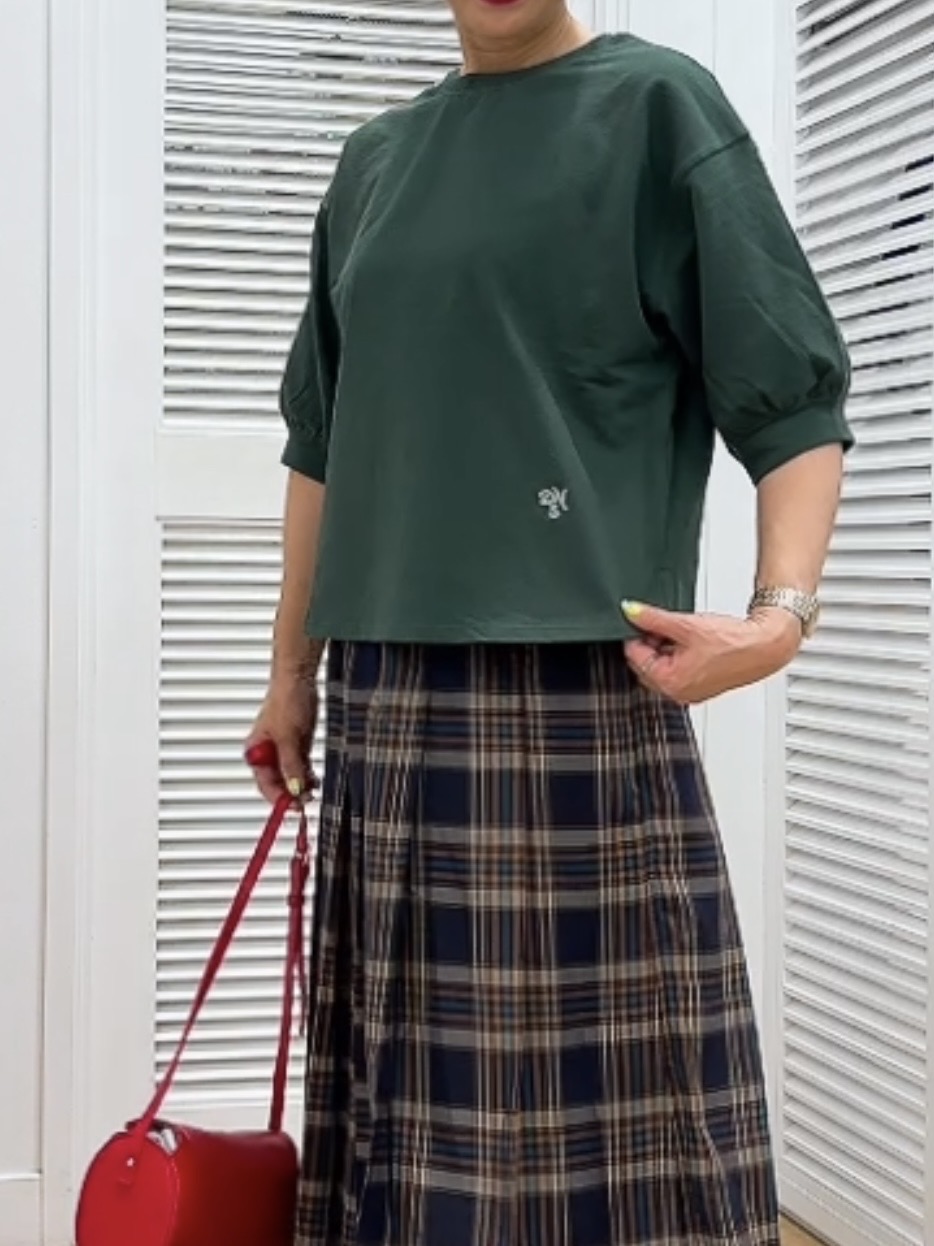 Yasucoさんの「Dessin｜【高レビュー/洗える/XS-L】バックヘンリーミニ裏毛 5分袖」を使ったコーディネート