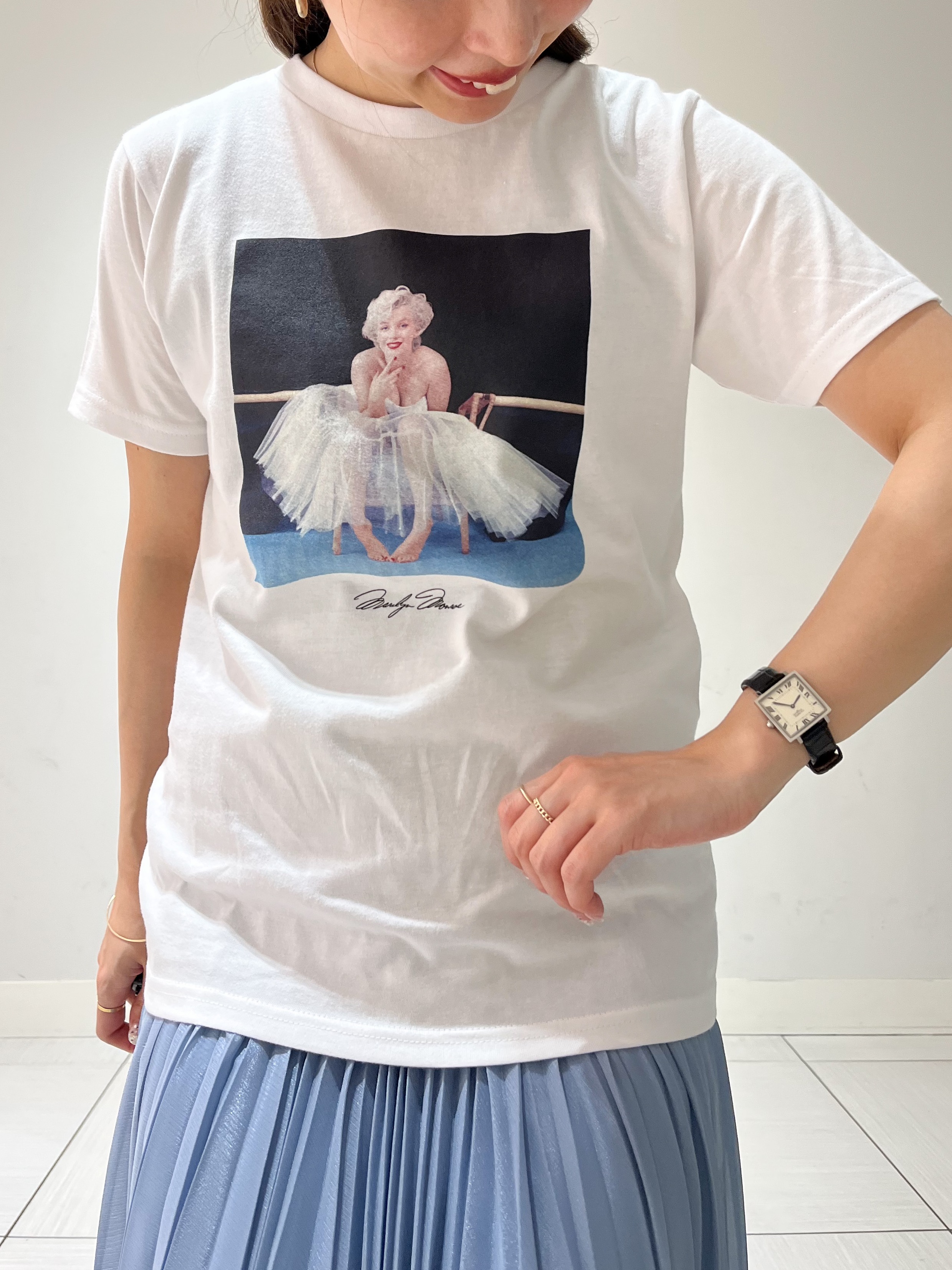 じゅんさんの「DRESSTERIOR｜【別注】マリリンモンロー/アートフォトT」を使ったコーディネート
