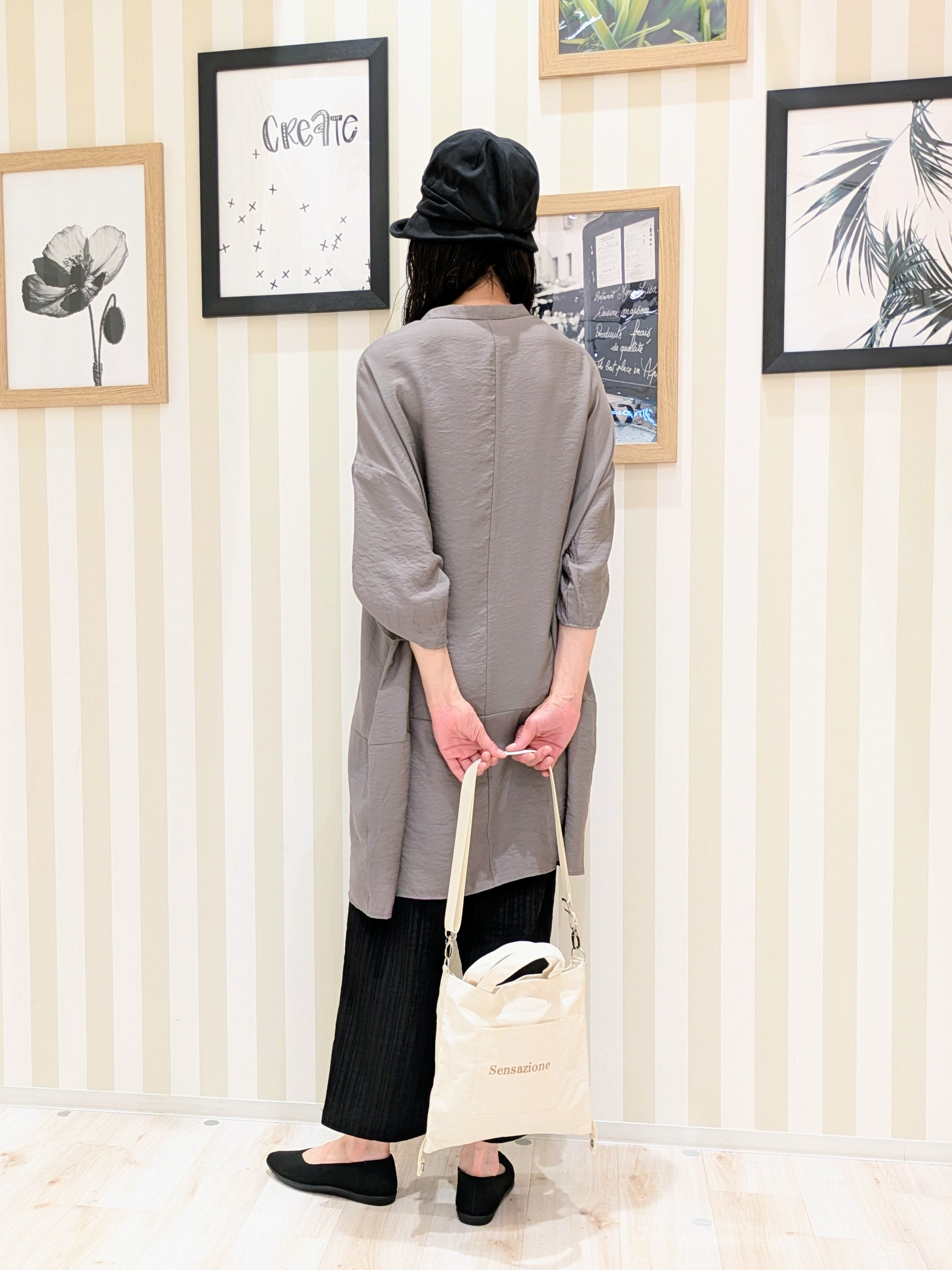 Mikiさんの「SHOO･LA･RUE｜【S-LL/洗濯後しわになりにくい】ゆるっと体型カバー 7分袖コクーンチュニック」を使ったコーディネート