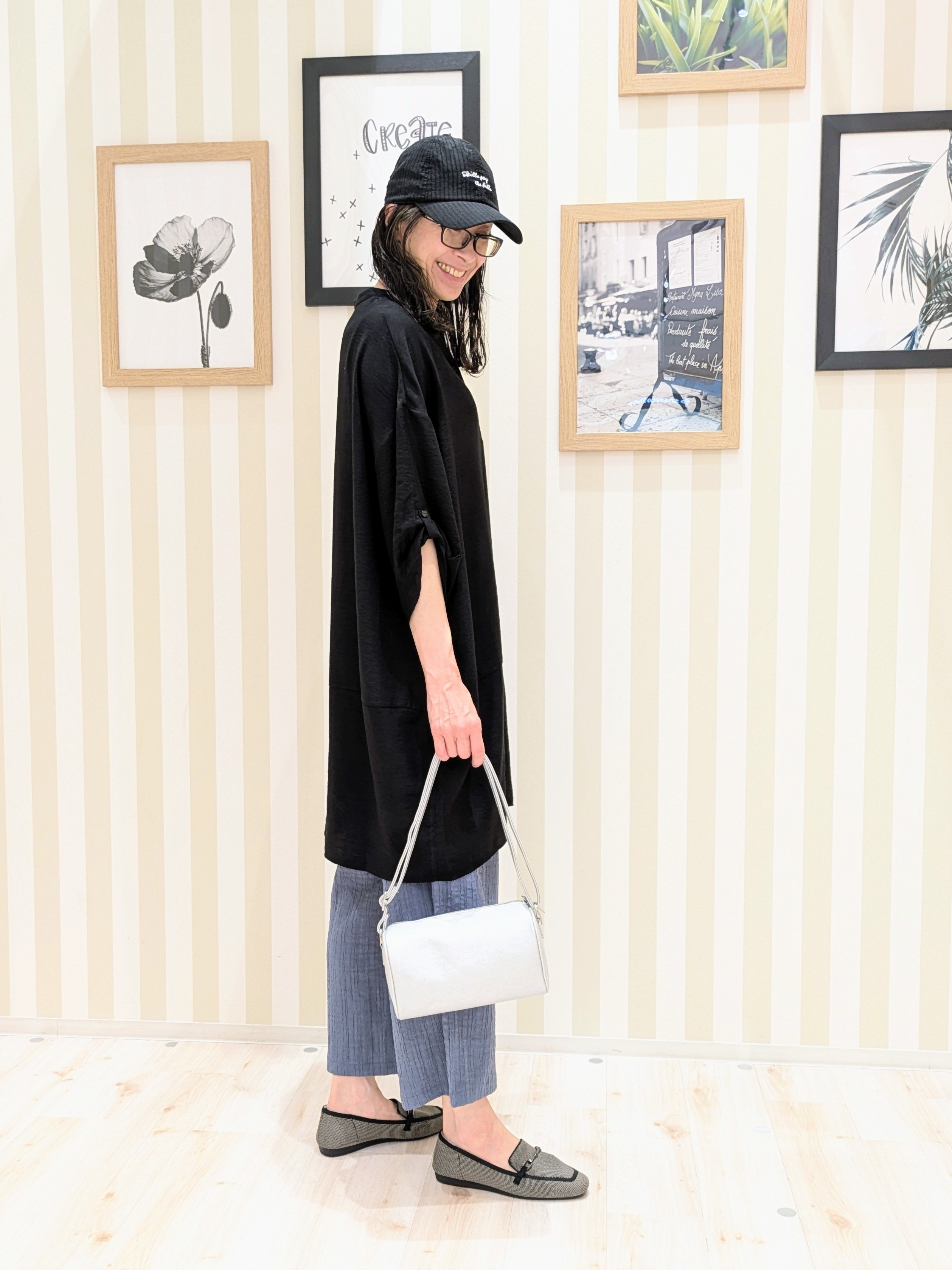 Mikiさんの「SHOO･LA･RUE｜【S-LL/洗濯後しわになりにくい】ゆるっと体型カバー 7分袖コクーンチュニック」を使ったコーディネート