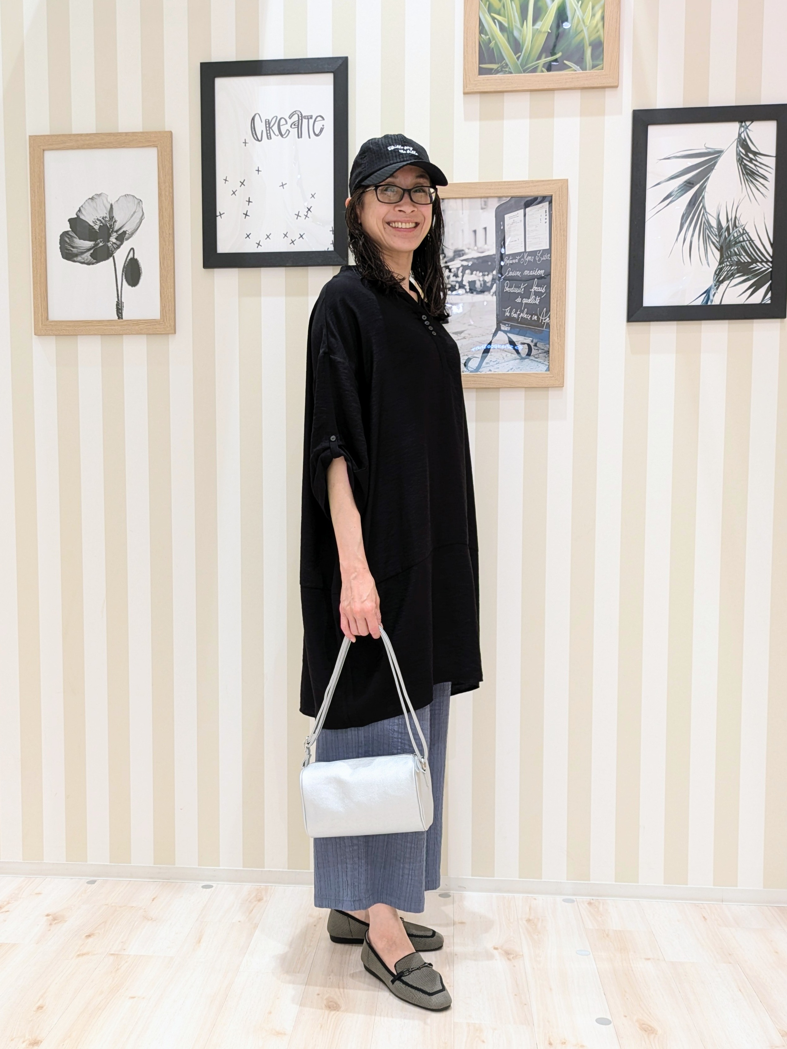 Mikiさんの「SHOO･LA･RUE｜【S-LL/洗濯後しわになりにくい】ゆるっと体型カバー 7分袖コクーンチュニック」を使ったコーディネート