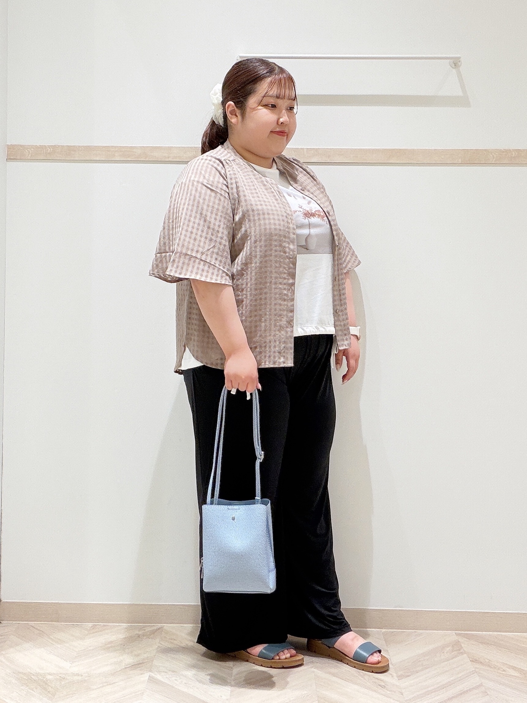 ゆめかさんの「SHOO･LA･RUE｜【洗濯機可/S-LL】二の腕隠せる 5分袖ギンガムシアーブラウス」を使ったコーディネート