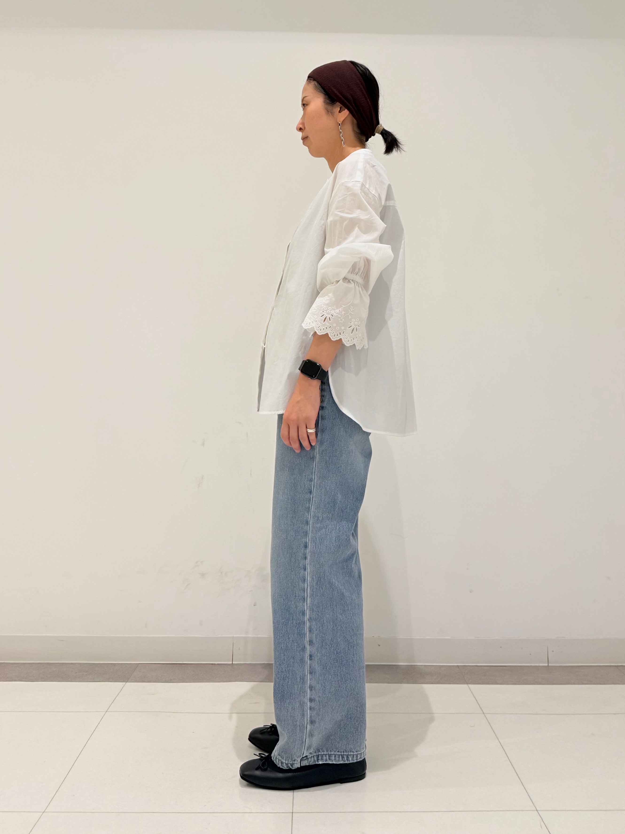 MIYAKAWAさんの「DRESSTERIOR｜エンブロイダリーカフスシャツ」を使ったコーディネート