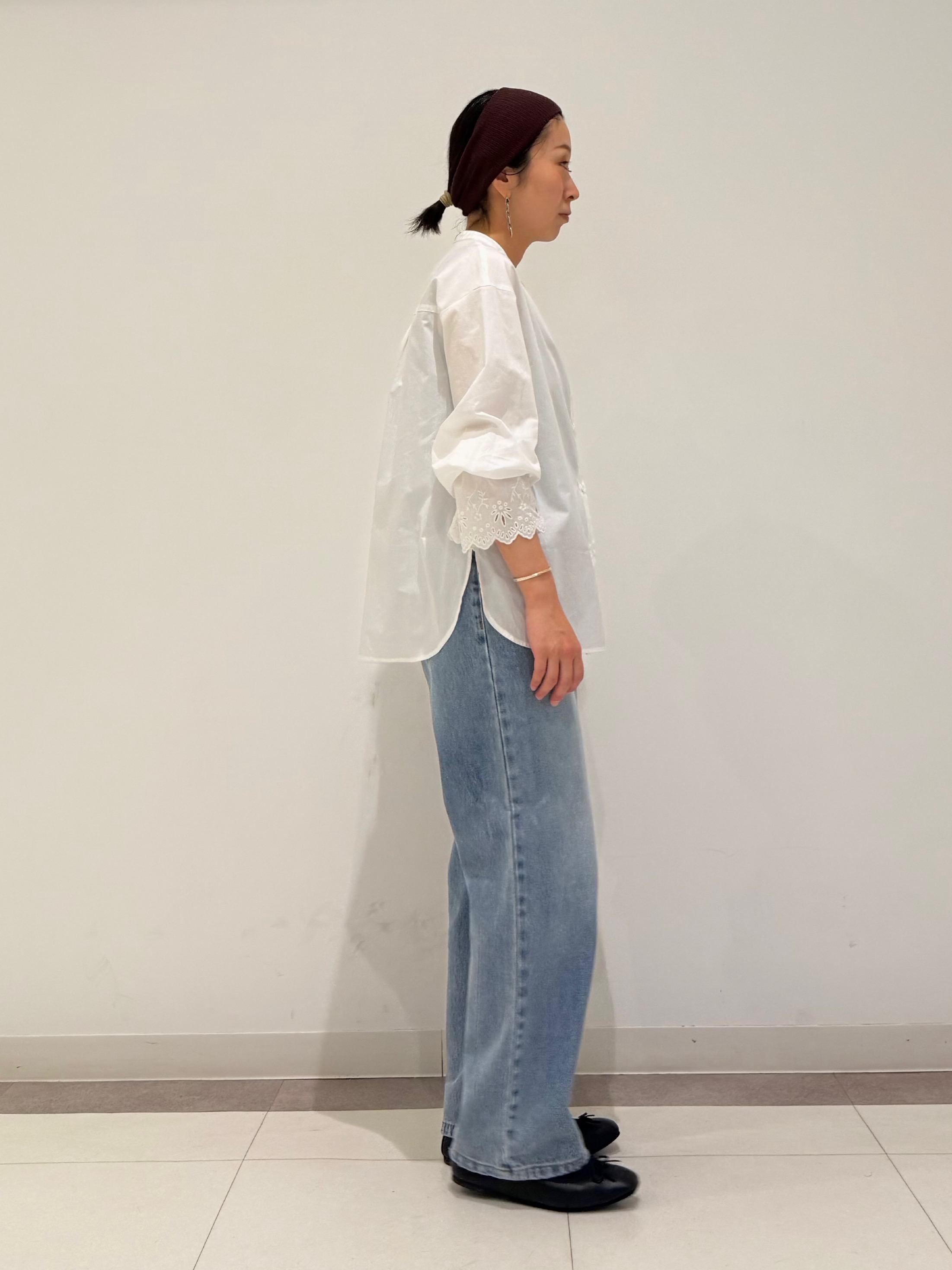 MIYAKAWAさんの「DRESSTERIOR｜エンブロイダリーカフスシャツ」を使ったコーディネート