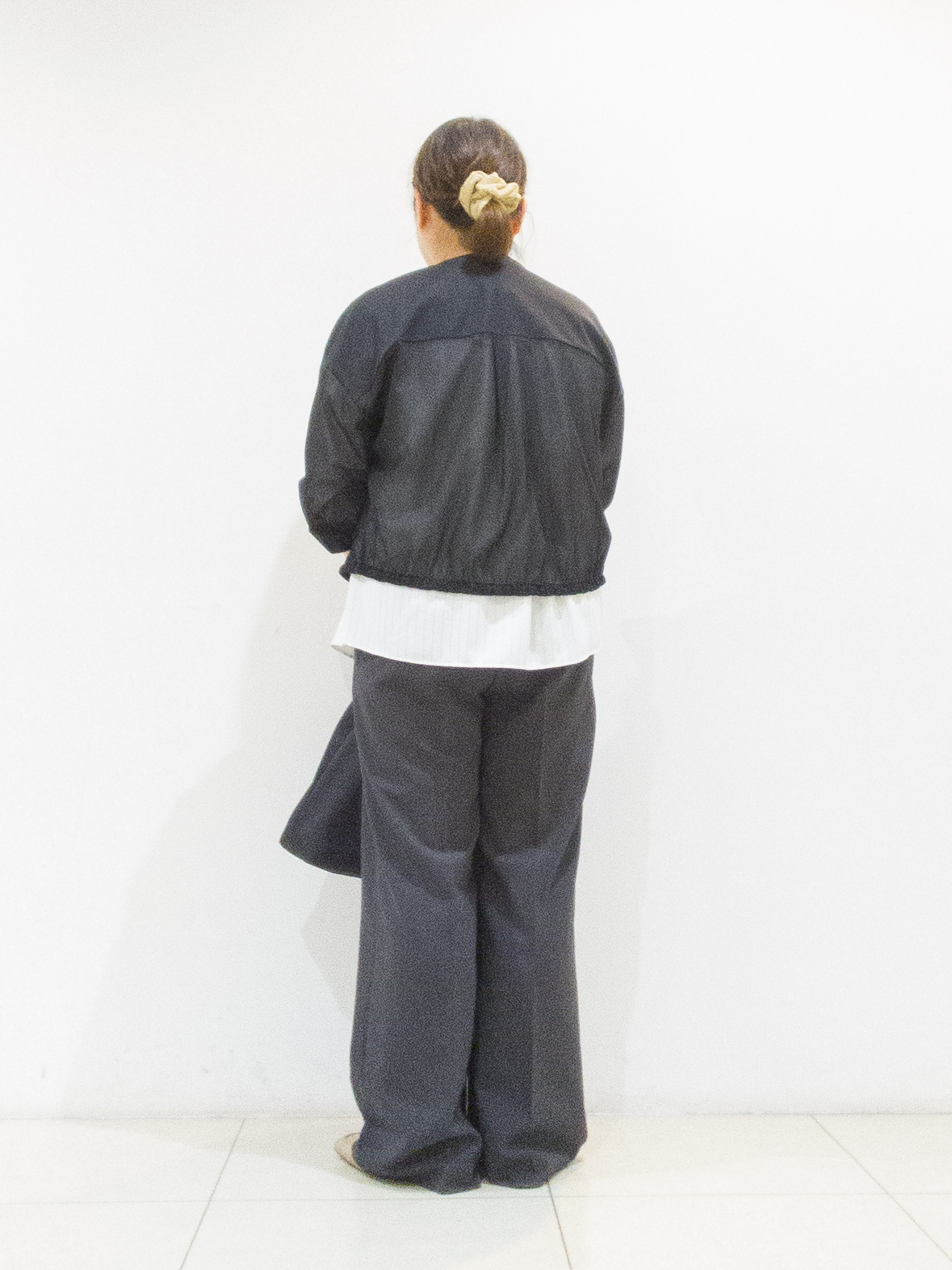 takedaさんの「UNTITLED｜【接触冷感/UVケア/夏羽織り/着る日傘】ケープ風ブラウス」を使ったコーディネート