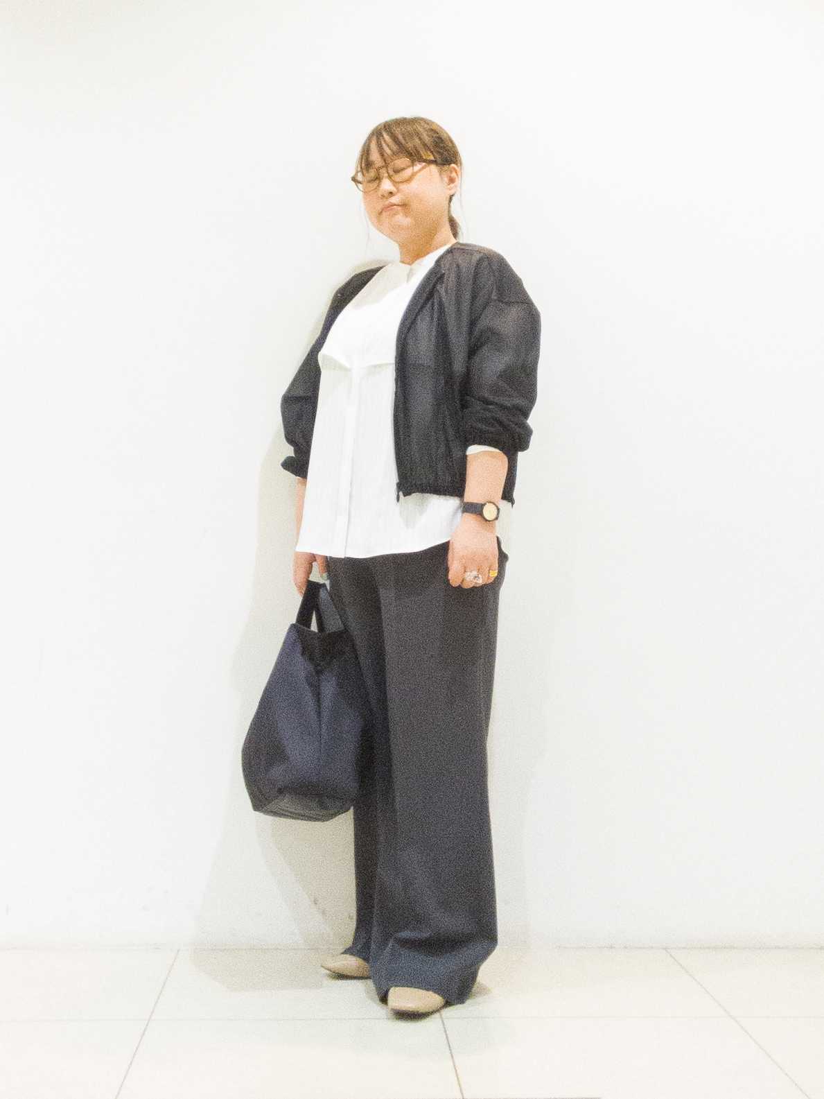 takedaさんの「UNTITLED｜【接触冷感/UVケア/夏羽織り/着る日傘】ケープ風ブラウス」を使ったコーディネート