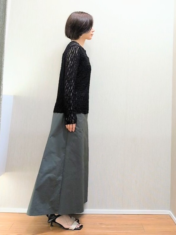 ミズタさんの「UNTITLED｜【羽織りのインナーに】レースプルオーバー」を使ったコーディネート