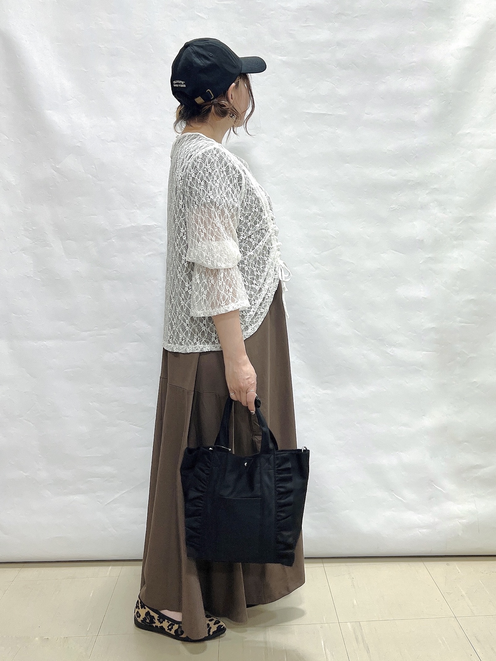 YUIさんの「SHOO･LA･RUE｜【体型カバー/洗濯機可】涼やかAラインロングワンピース」を使ったコーディネート