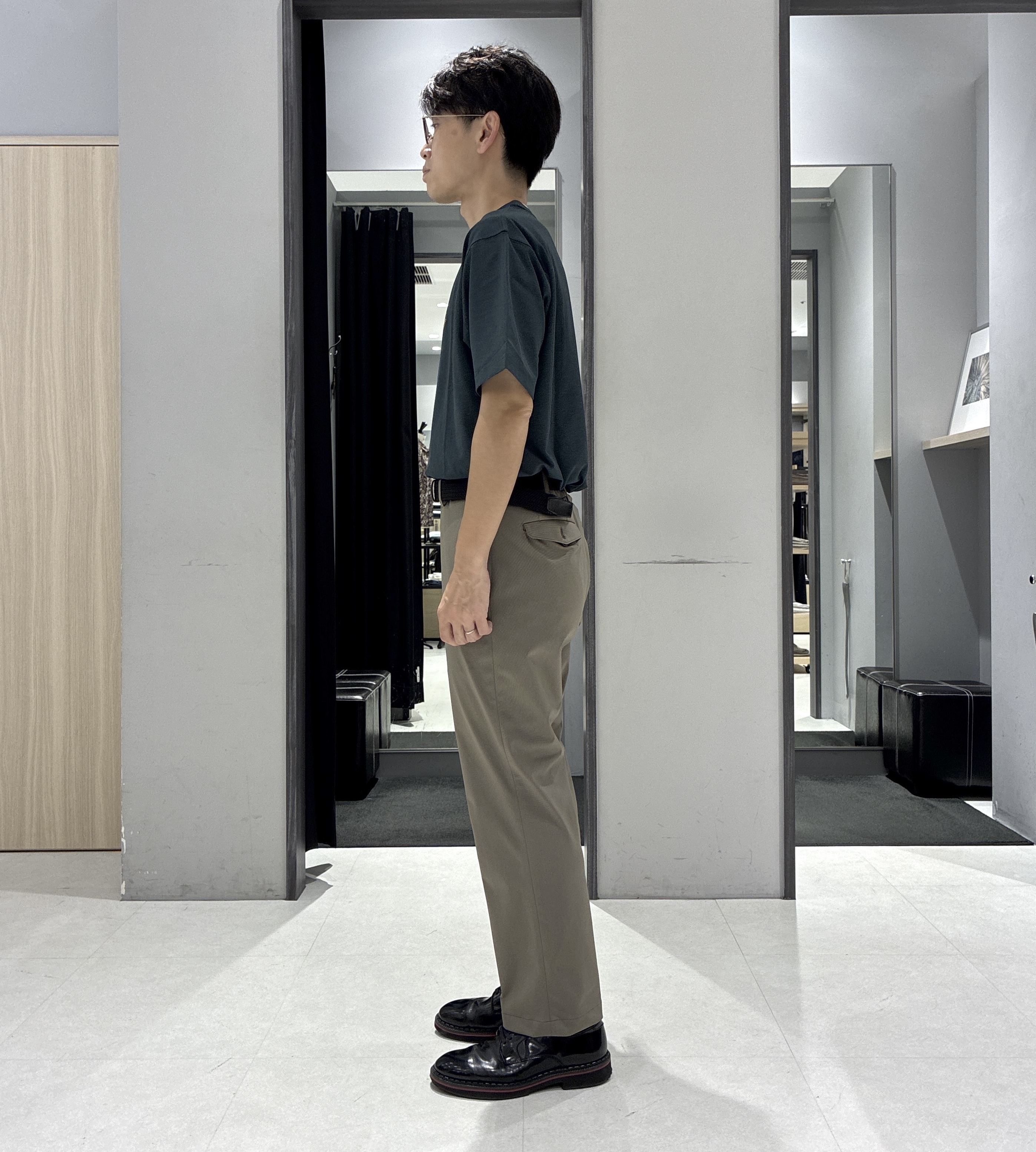 わいずみさんの「TAKEO KIKUCHI｜【360&deg;ストレッチ／軽量】None Of Stress ライト ジャケット（セットアップ対応）」を使ったコーディネート