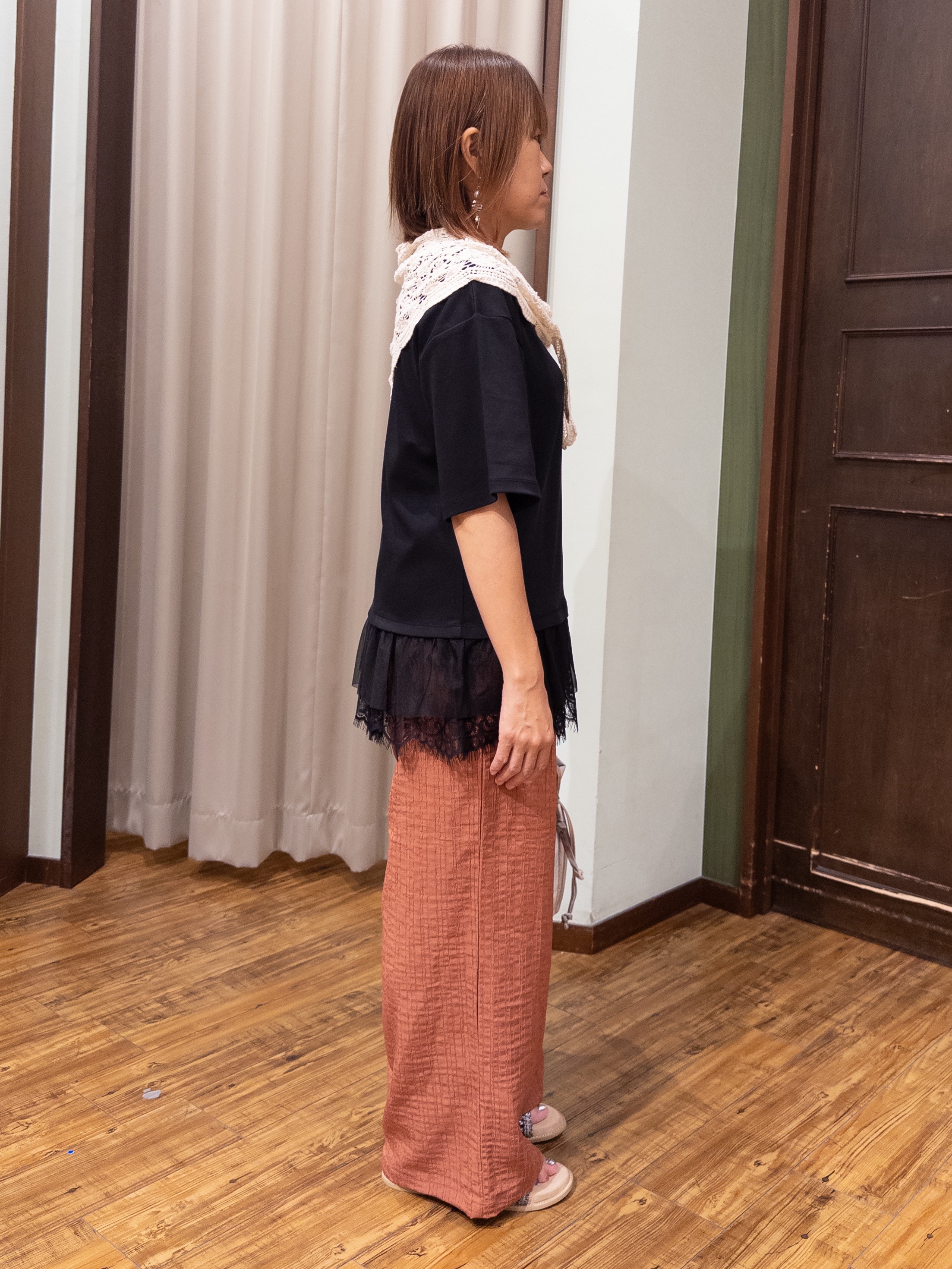 みかりん さんの「SHOO･LA･RUE｜【ひんやり/UV/抗菌防臭/S-LL】1枚でサマ見え 裾レースTシャツ」を使ったコーディネート