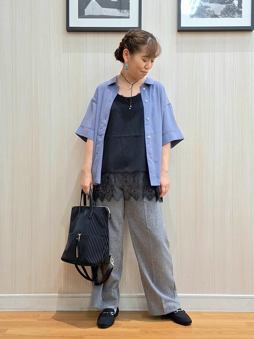 Saoさんの「SHOO･LA･RUE｜【通気性〇/UV/S-LL】洗濯後しわになりにくい とろみストライプシャツ」を使ったコーディネート