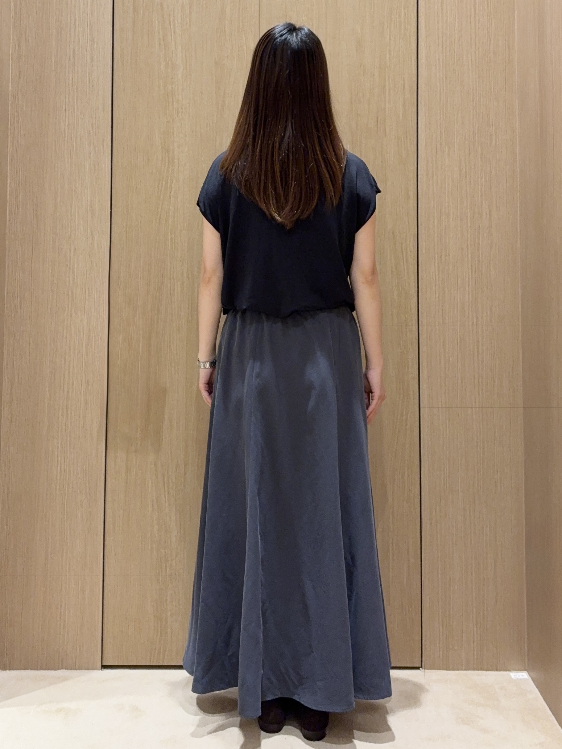 EMIRIさんの「OPAQUE.CLIP｜【UV】フリルフレンチスリーブニット《接触冷感／洗濯機OK》」を使ったコーディネート