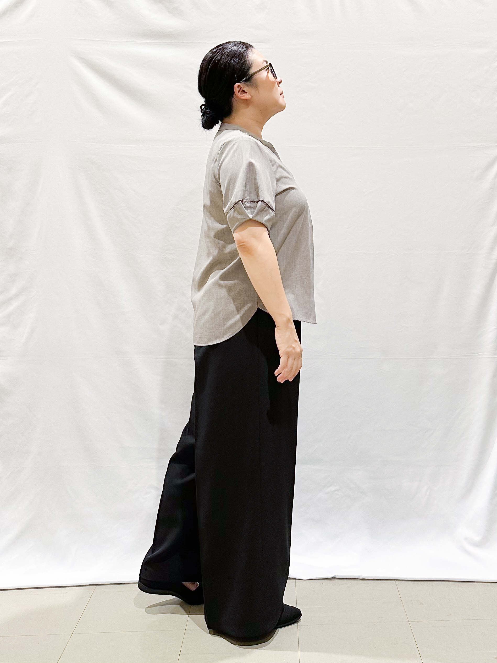 umeさんの「SHOO･LA･RUE｜【洗濯後しわになりにくい/インせずきまる】シンプルだけど女性らしい 麻調スキッパーブラウス」を使ったコーディネート