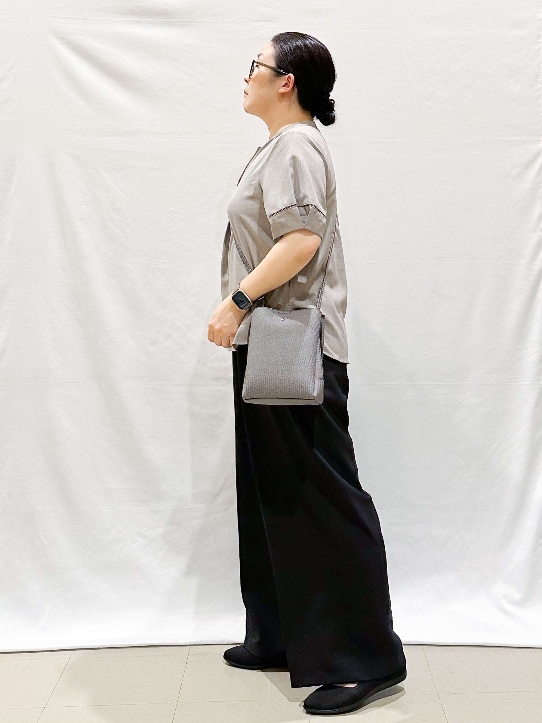 umeさんの「SHOO･LA･RUE｜【洗濯後しわになりにくい/インせずきまる】シンプルだけど女性らしい 麻調スキッパーブラウス」を使ったコーディネート