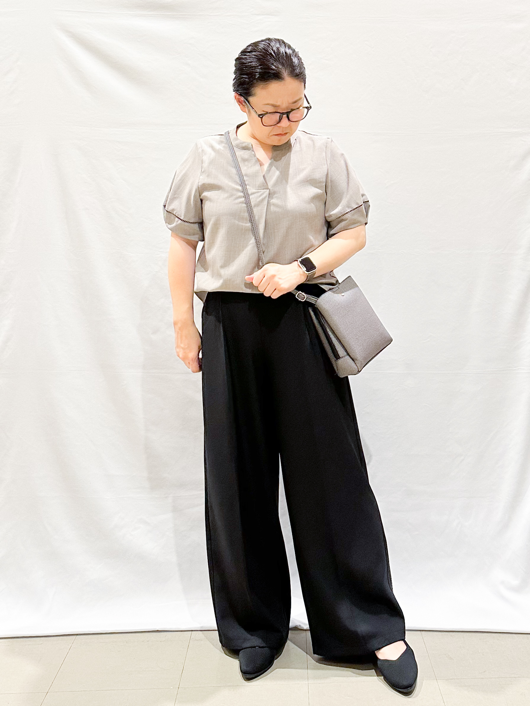 umeさんの「SHOO･LA･RUE｜【洗濯後しわになりにくい/インせずきまる】シンプルだけど女性らしい 麻調スキッパーブラウス」を使ったコーディネート