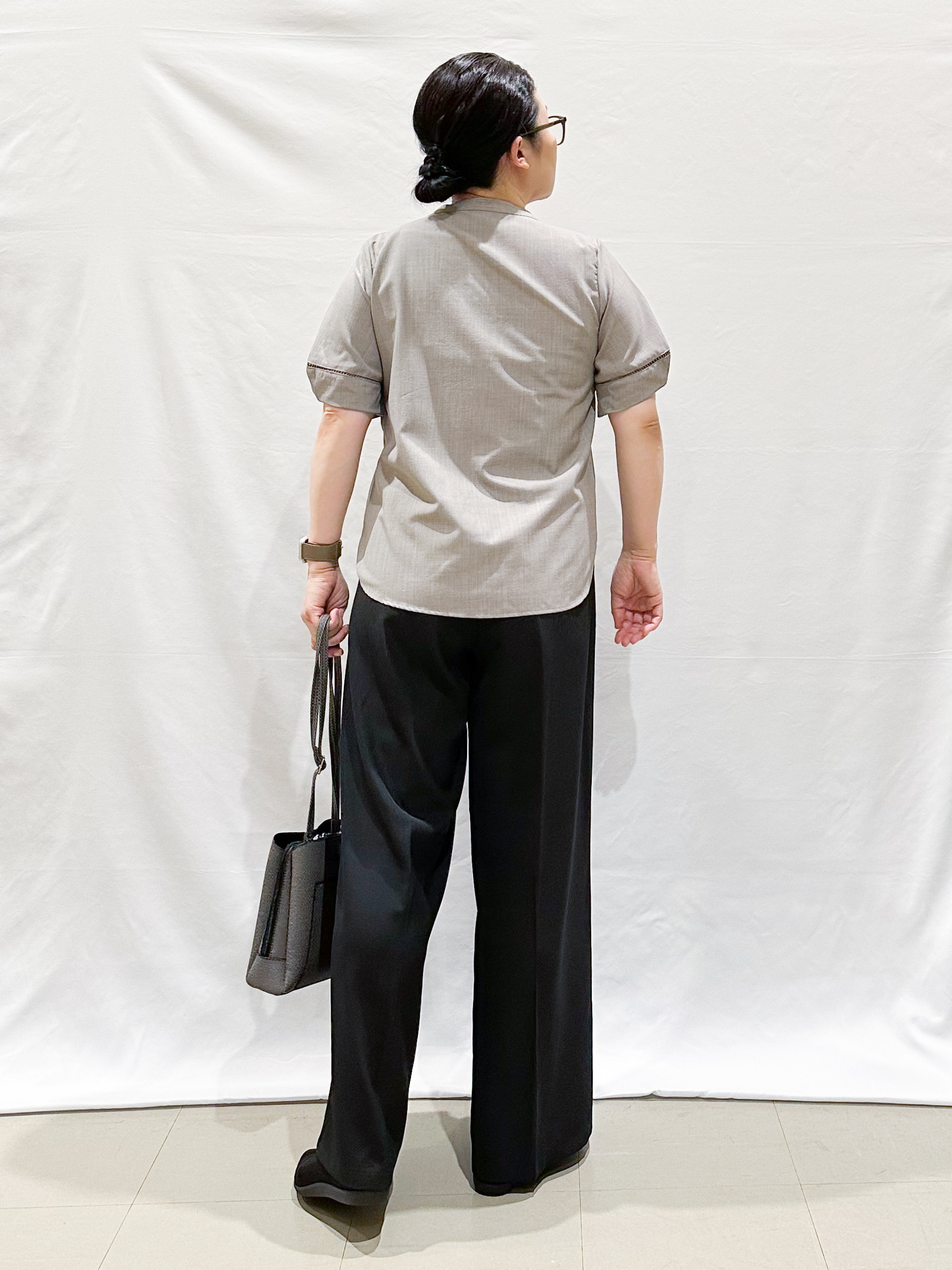 umeさんの「SHOO･LA･RUE｜【洗濯後しわになりにくい/インせずきまる】シンプルだけど女性らしい 麻調スキッパーブラウス」を使ったコーディネート