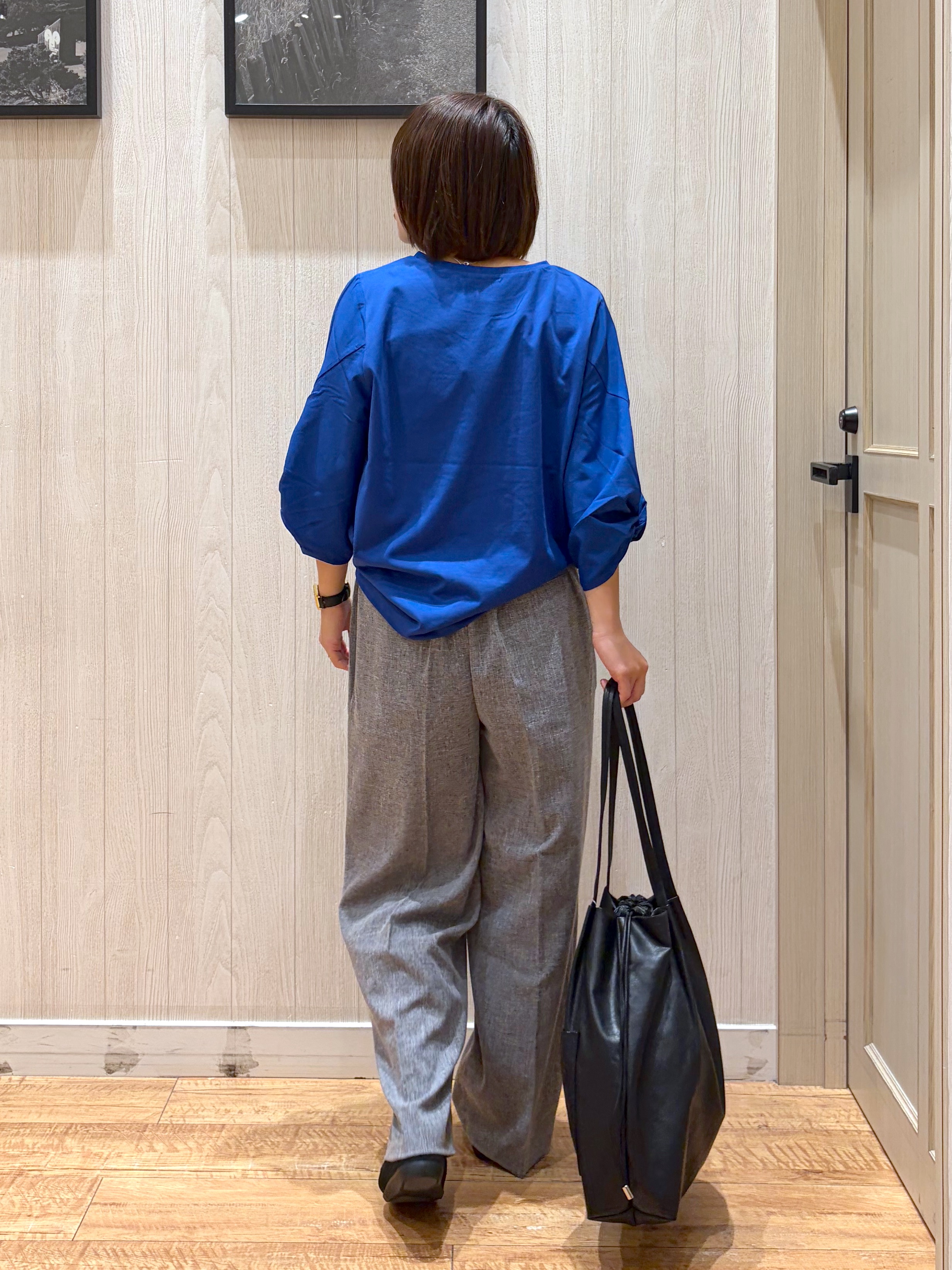 shirayuuuさんの「SHOO･LA･RUE｜【S-LL/洗濯機可/二の腕カバー】楽に上品見え ツイストスリーブトップス」を使ったコーディネート