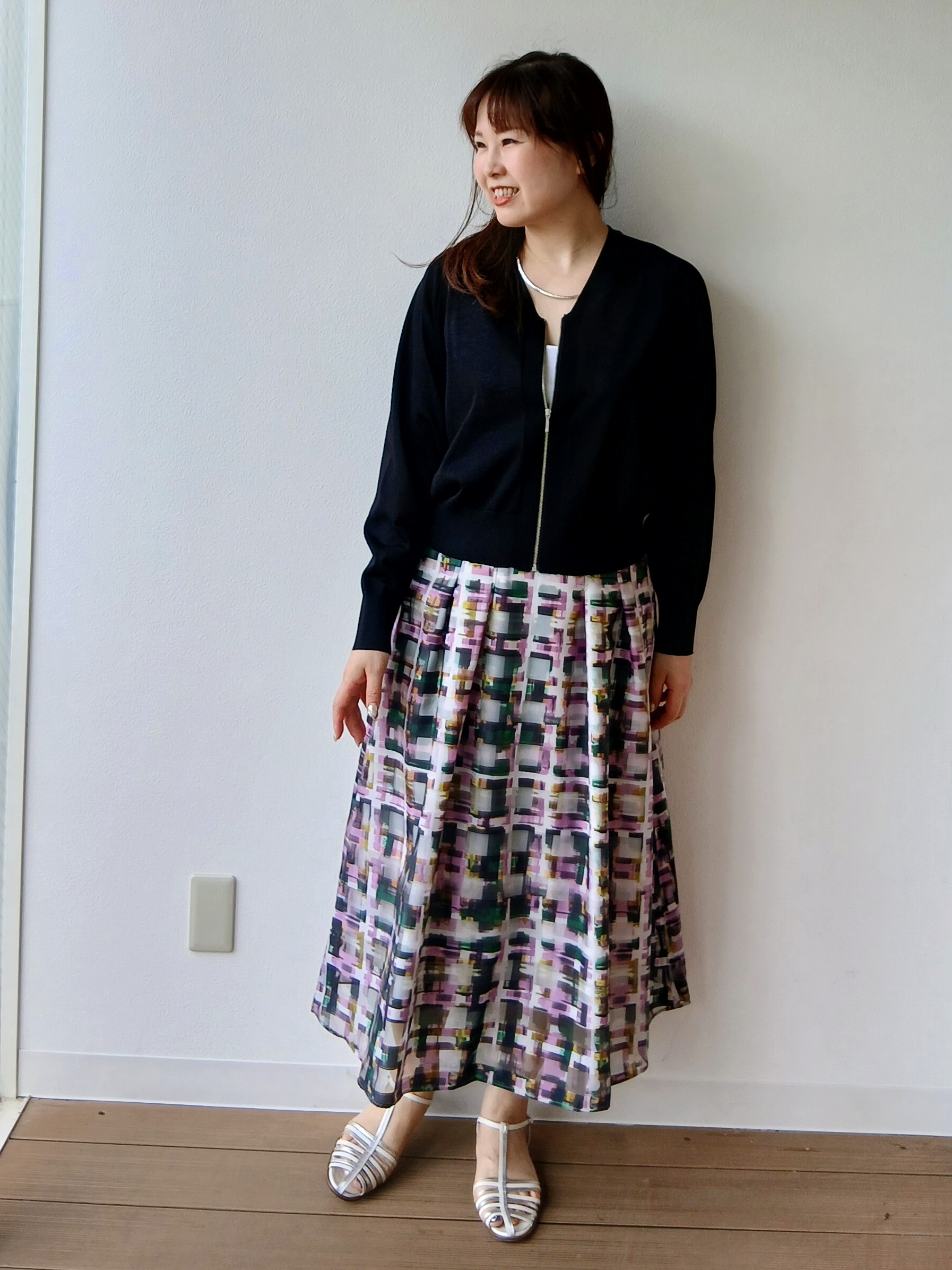 なみきさんの「UNTITLED｜【アンサンブル可/日除け・冷房対策】シアーレーヨンZIPカーディガン」を使ったコーディネート