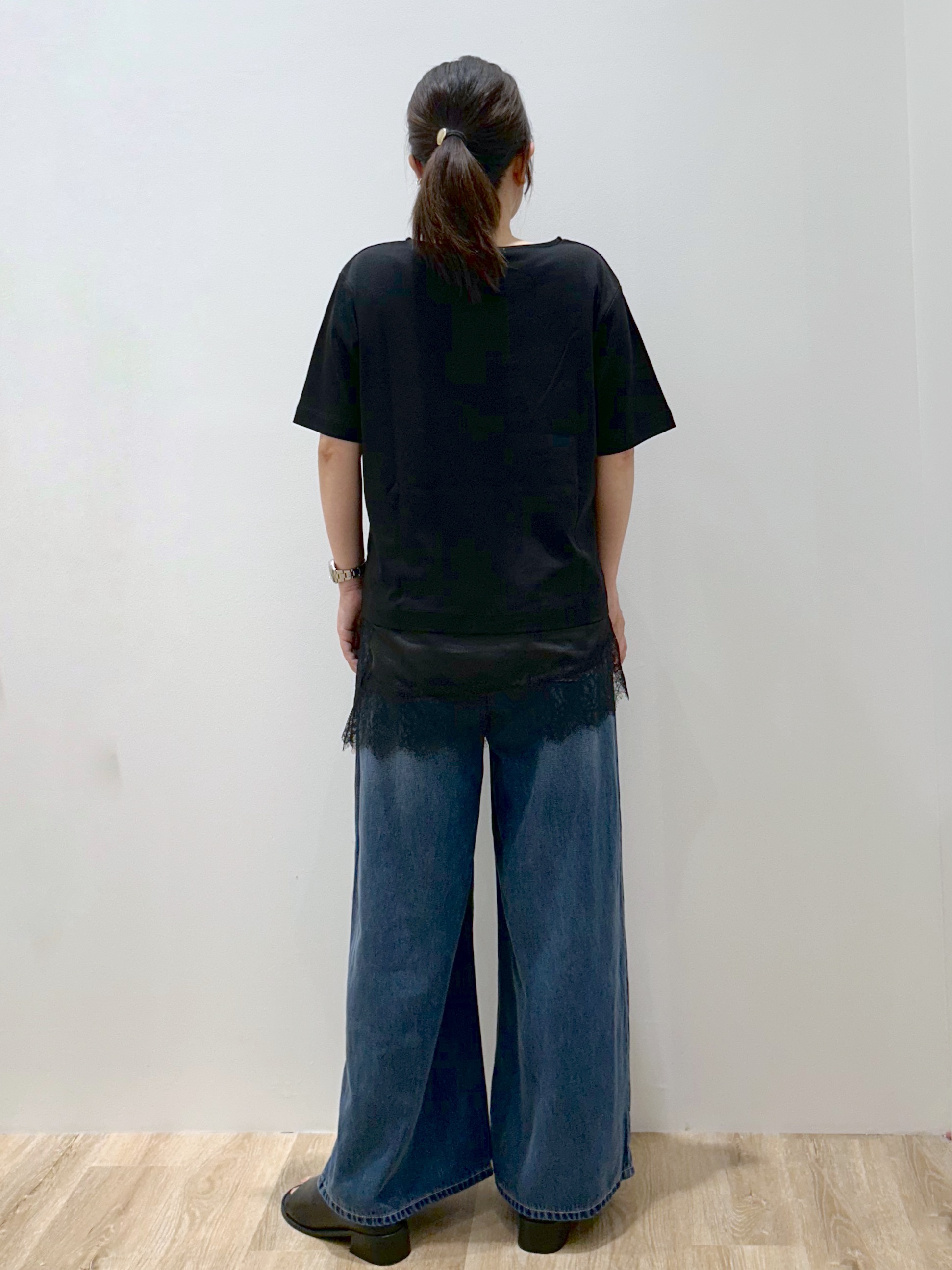 hiroさんの「OPAQUE.CLIP｜裾レースアシメカットソー【洗濯機OK】」を使ったコーディネート