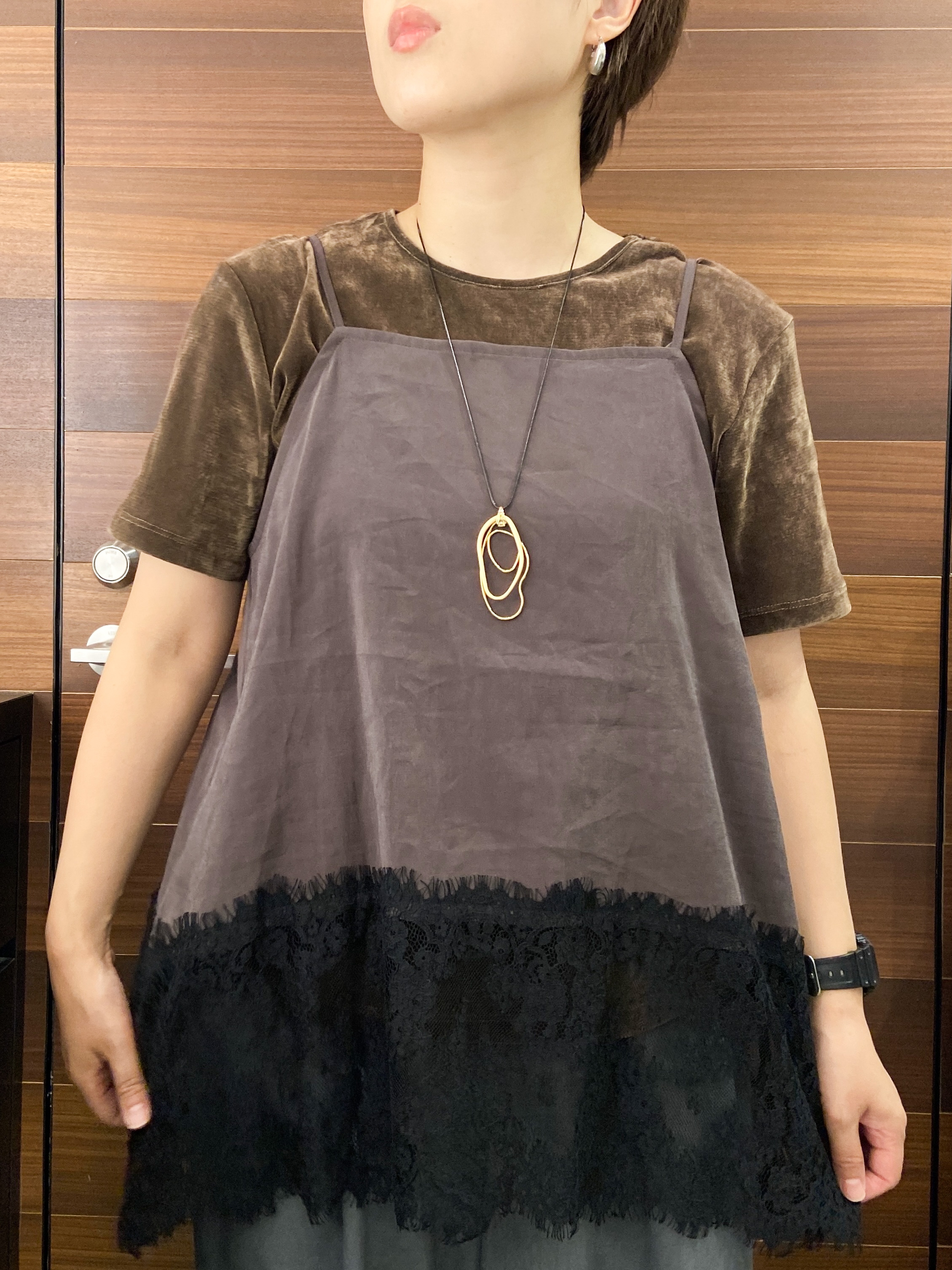 MIHOさんの「OPAQUE.CLIP｜裾レース マットサテンキャミ【洗濯機OK】」を使ったコーディネート