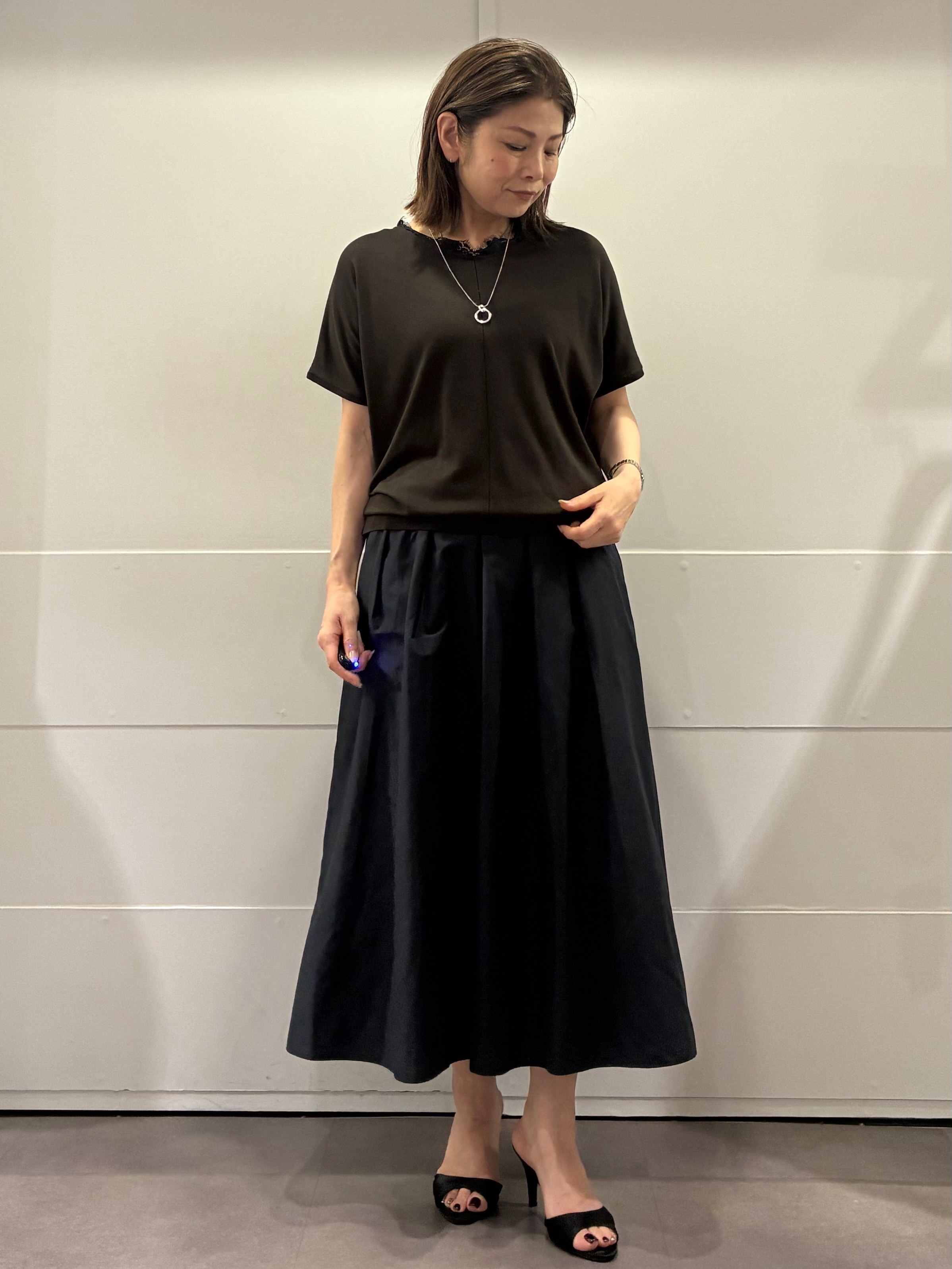 ちいさんの「Reflect｜【二の腕カバー／手洗い可】ネックレース フレンチスリーブニット」を使ったコーディネート