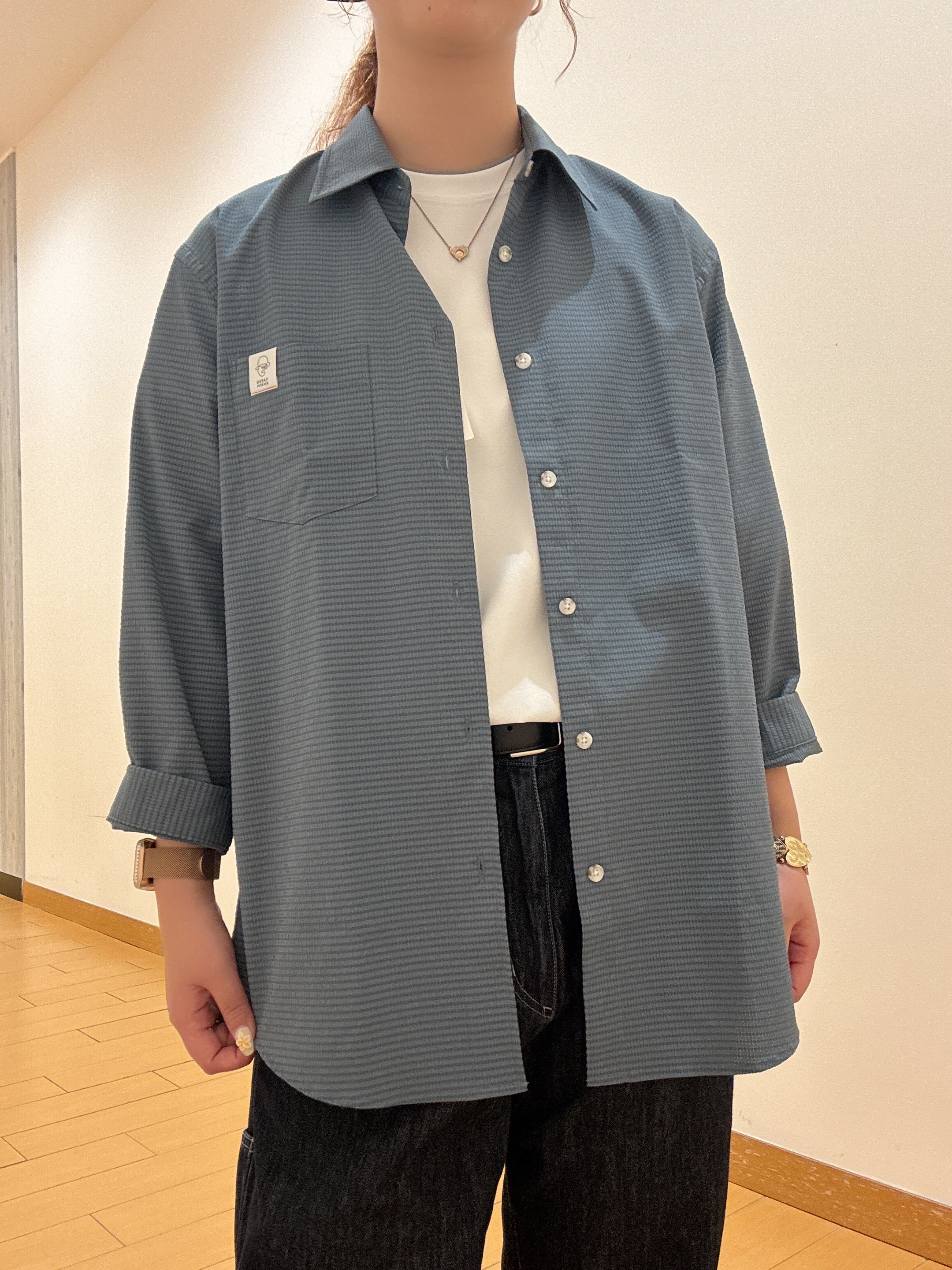 ヒナさんの「TAKEO KIKUCHI｜【汗染み軽減/接触冷感】フェイクレイヤード ワンポイント刺繍Ｔシャツ」を使ったコーディネート