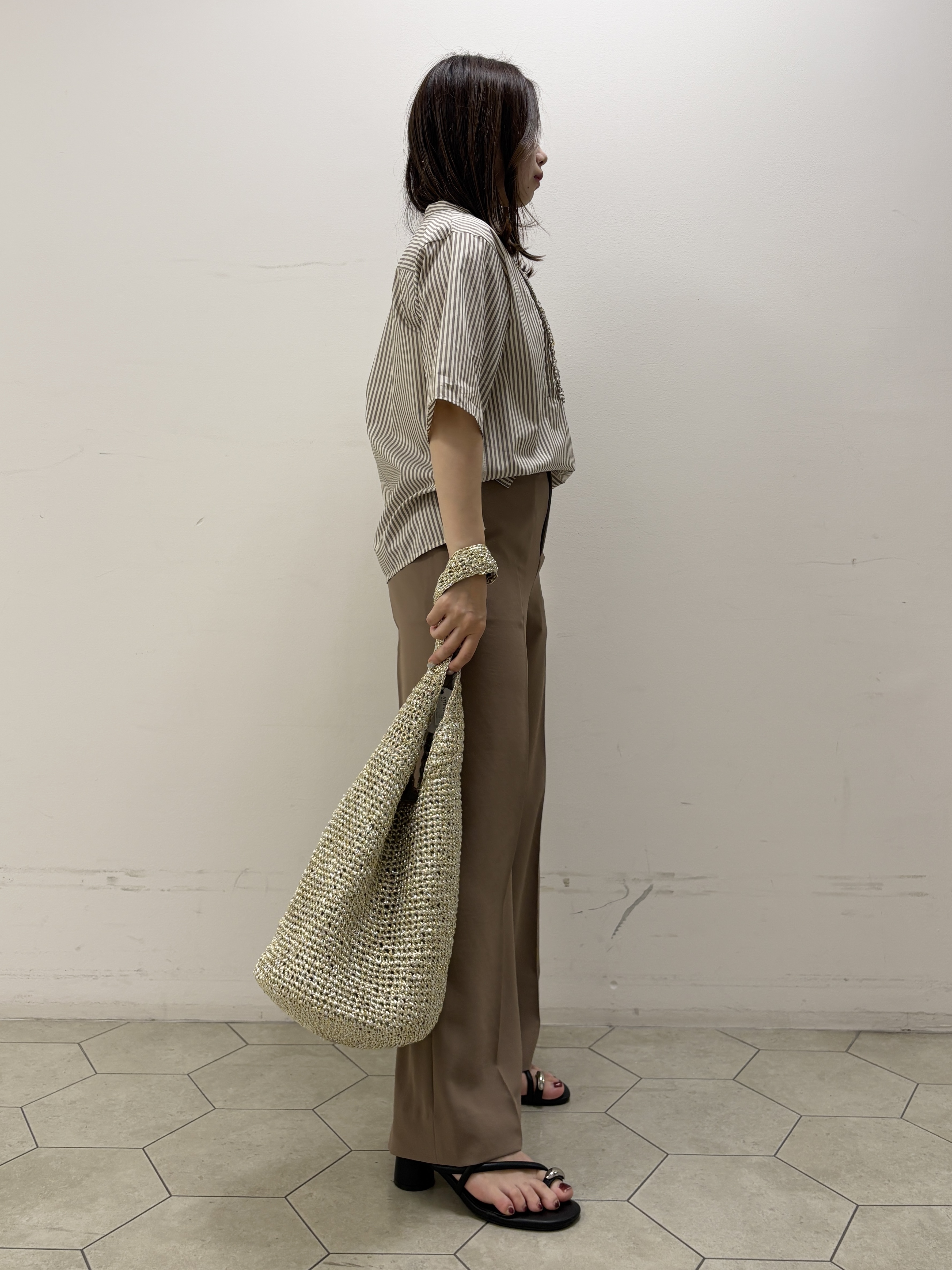 kahoさんの「INDIVI｜【初秋/UVケア/着る日傘】ワイドストレートパンツ」を使ったコーディネート