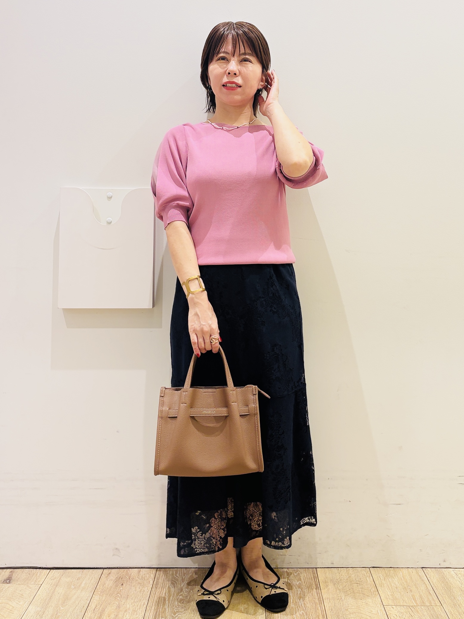 YUKOさんの「index｜【接触冷感／UVケア】クールタッチラップスリーブニット《洗濯機OK／XS～3L／9col》」を使ったコーディネート
