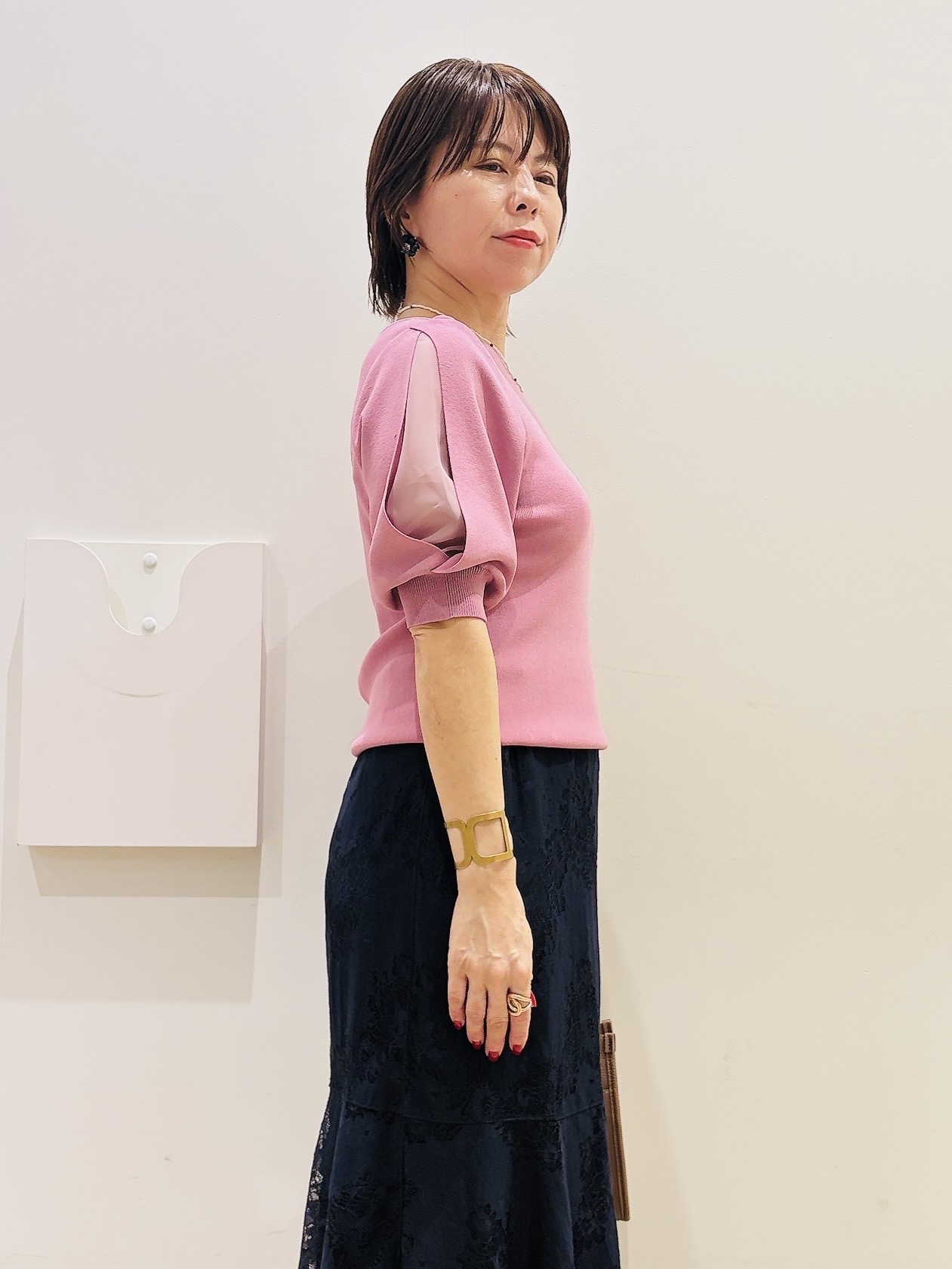 YUKOさんの「index｜【接触冷感／UVケア】クールタッチラップスリーブニット《洗濯機OK／XS～3L／9col》」を使ったコーディネート