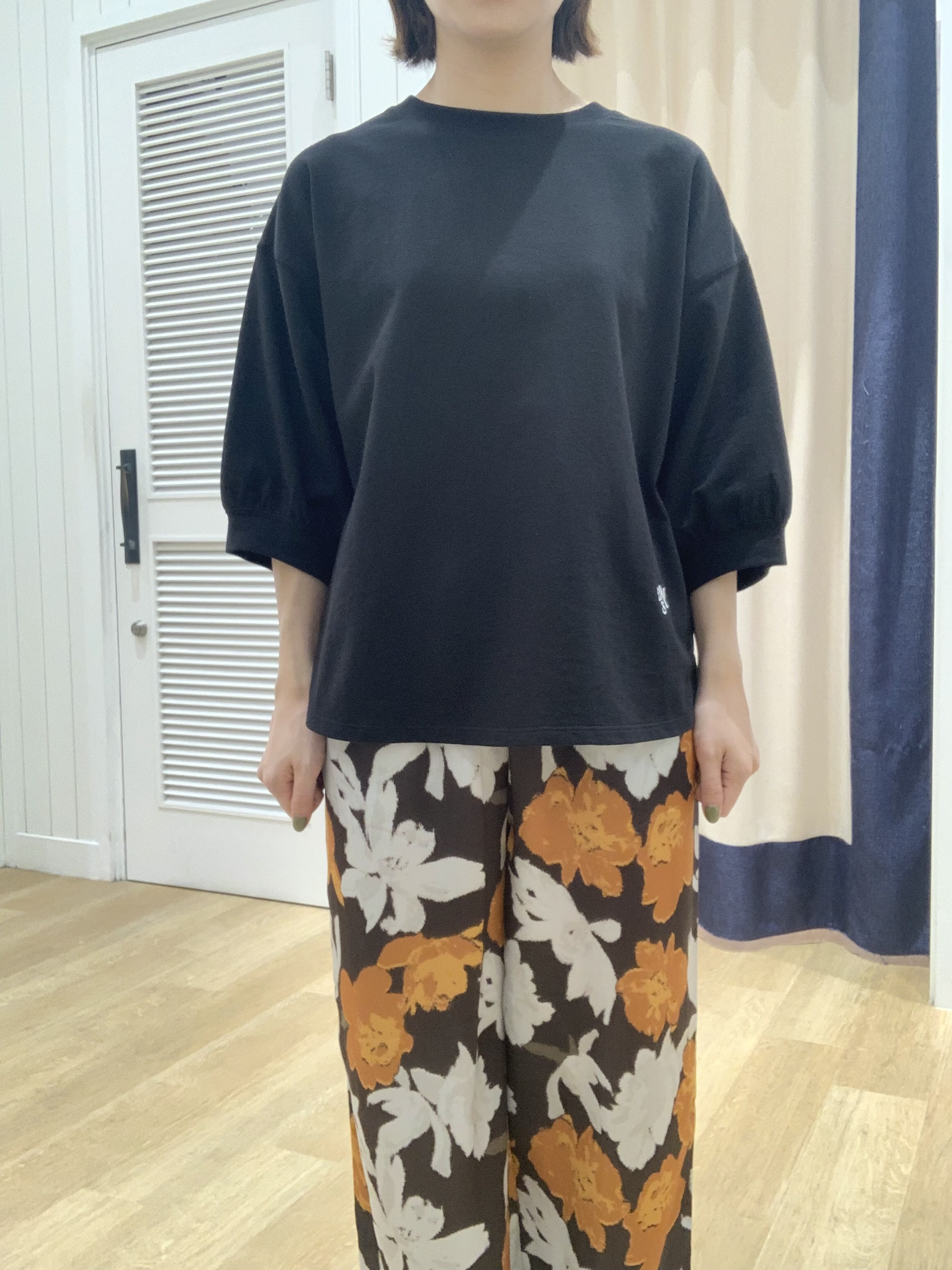 IMARIさんの「Dessin｜【高レビュー/洗える/XS-L】バックヘンリーミニ裏毛 5分袖」を使ったコーディネート