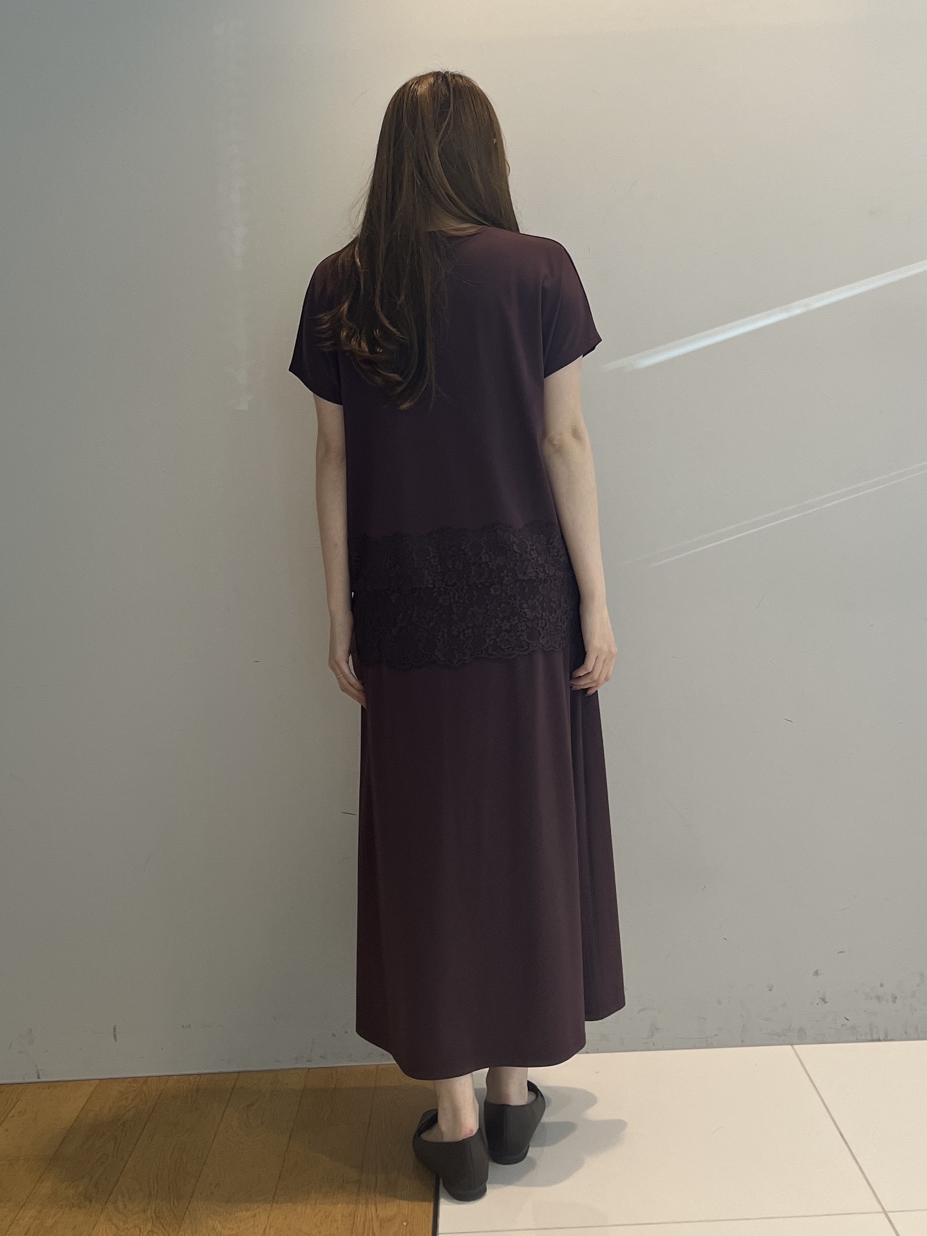 sayaさんの「grove｜【SET UP可】ポンチシリーズ／裾レースドルマンカットソー」を使ったコーディネート