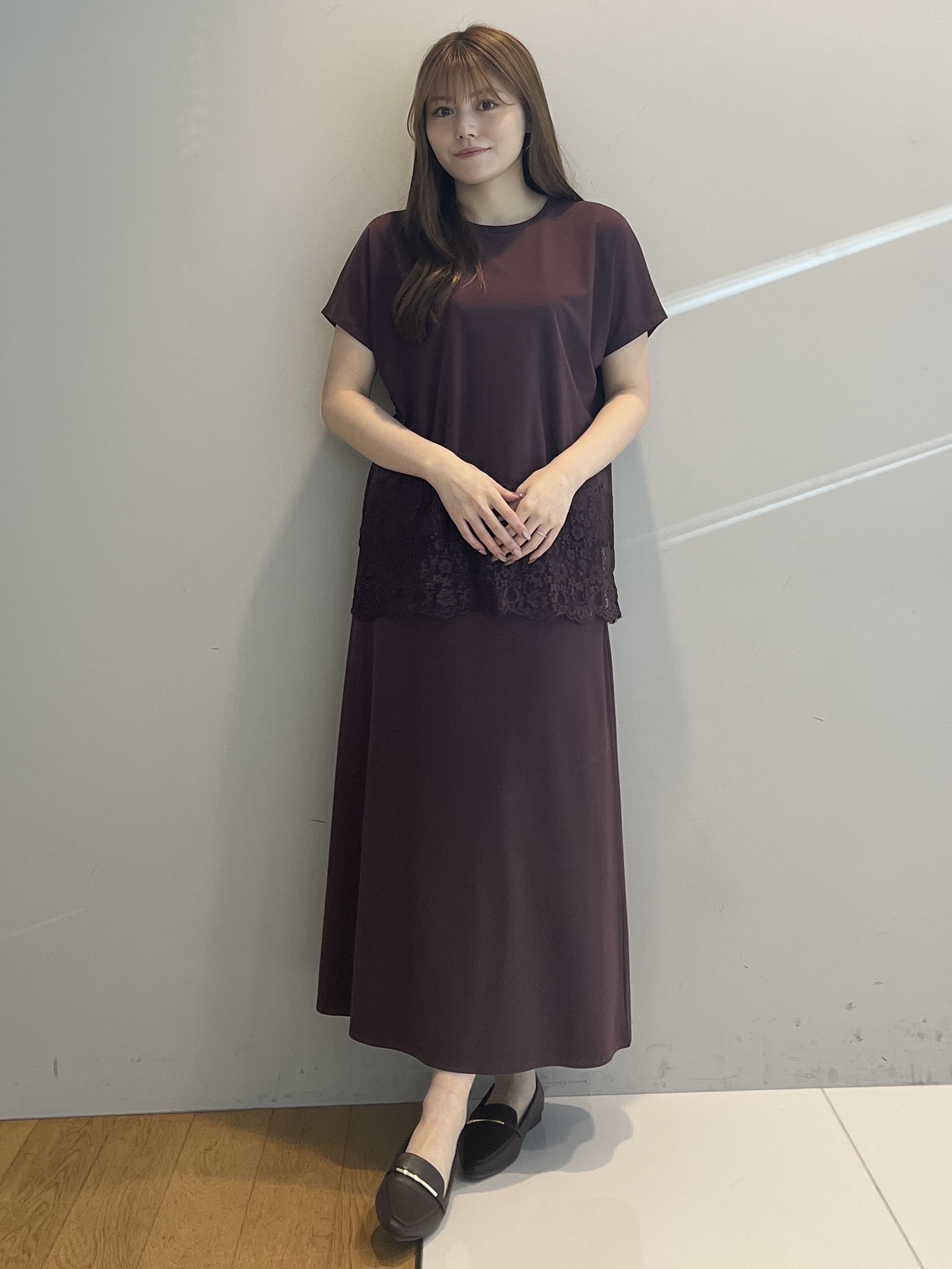 sayaさんの「grove｜【SET UP可】ポンチシリーズ／裾レースドルマンカットソー」を使ったコーディネート
