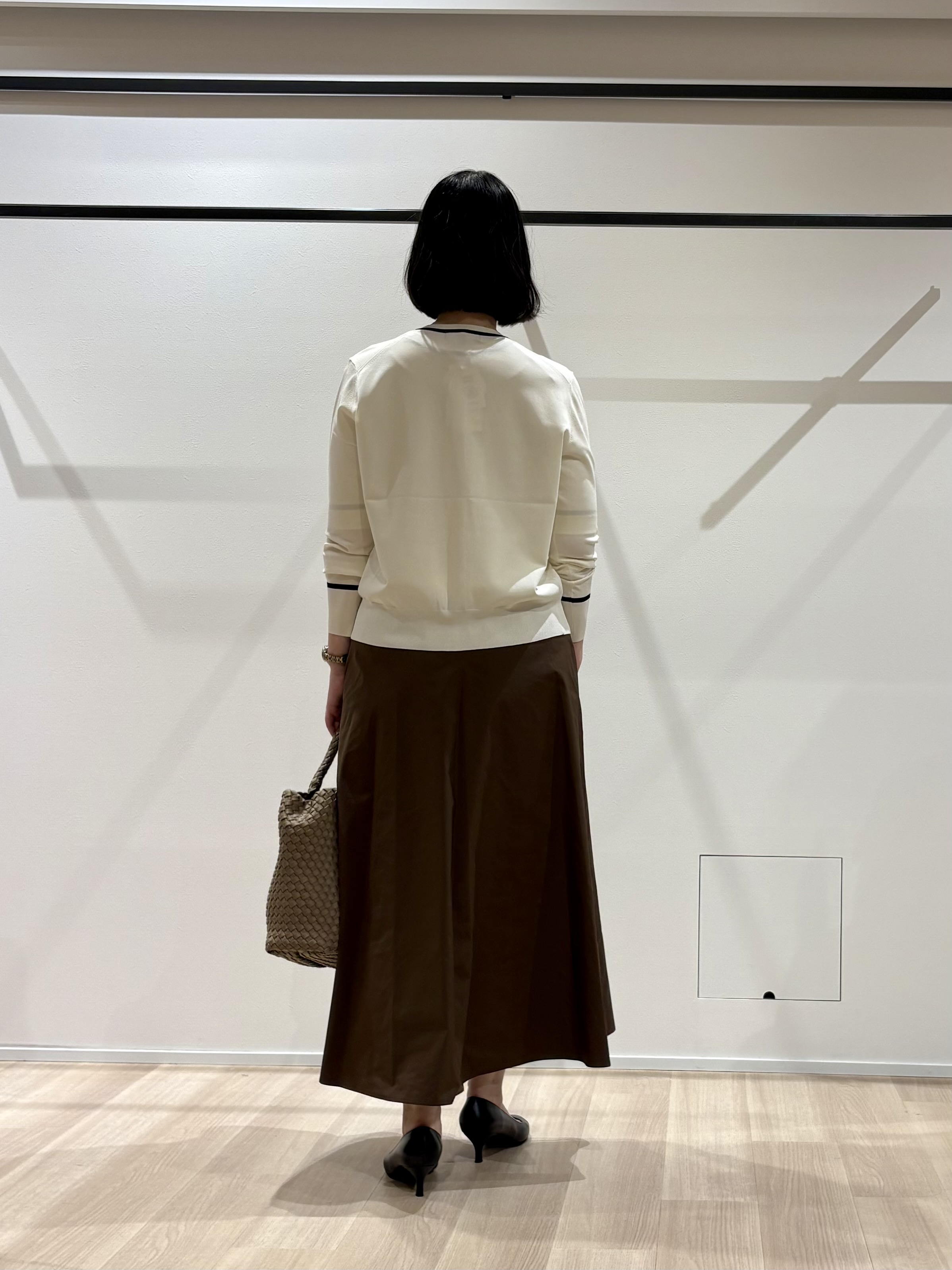 yさんの「UNTITLED｜【アンサンブル可/きれいめ/通勤】コンパクト5分袖ニット」を使ったコーディネート