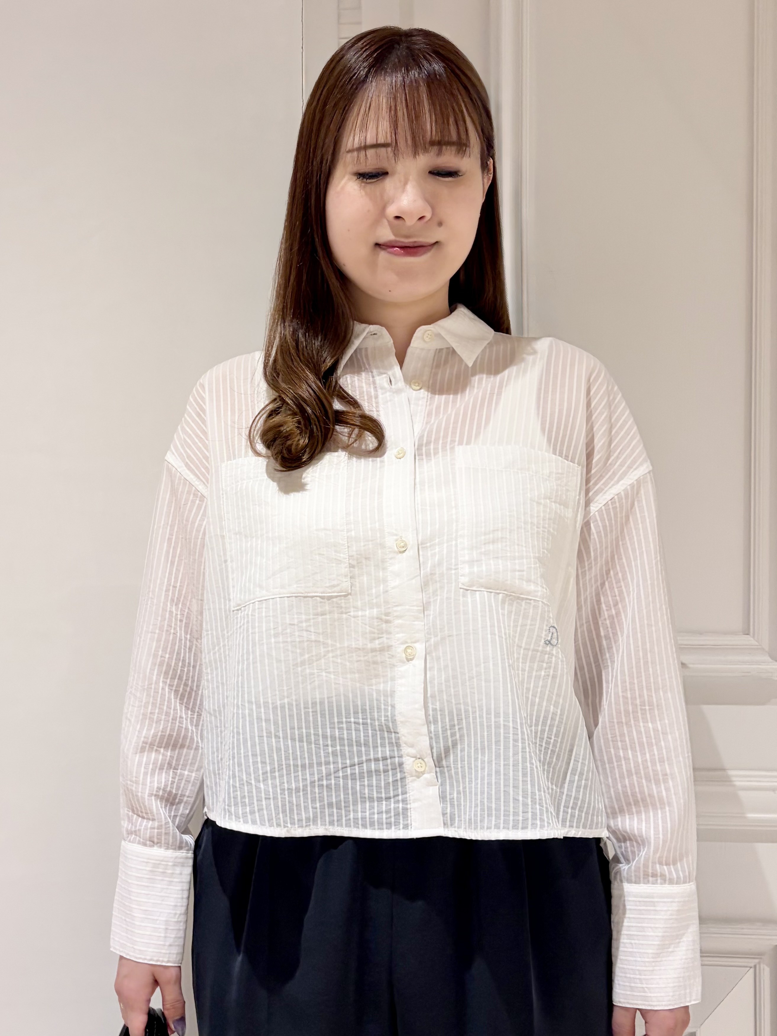 minowaさんの「DRESSTERIOR｜◆シアーストライプクロップドシャツ」を使ったコーディネート