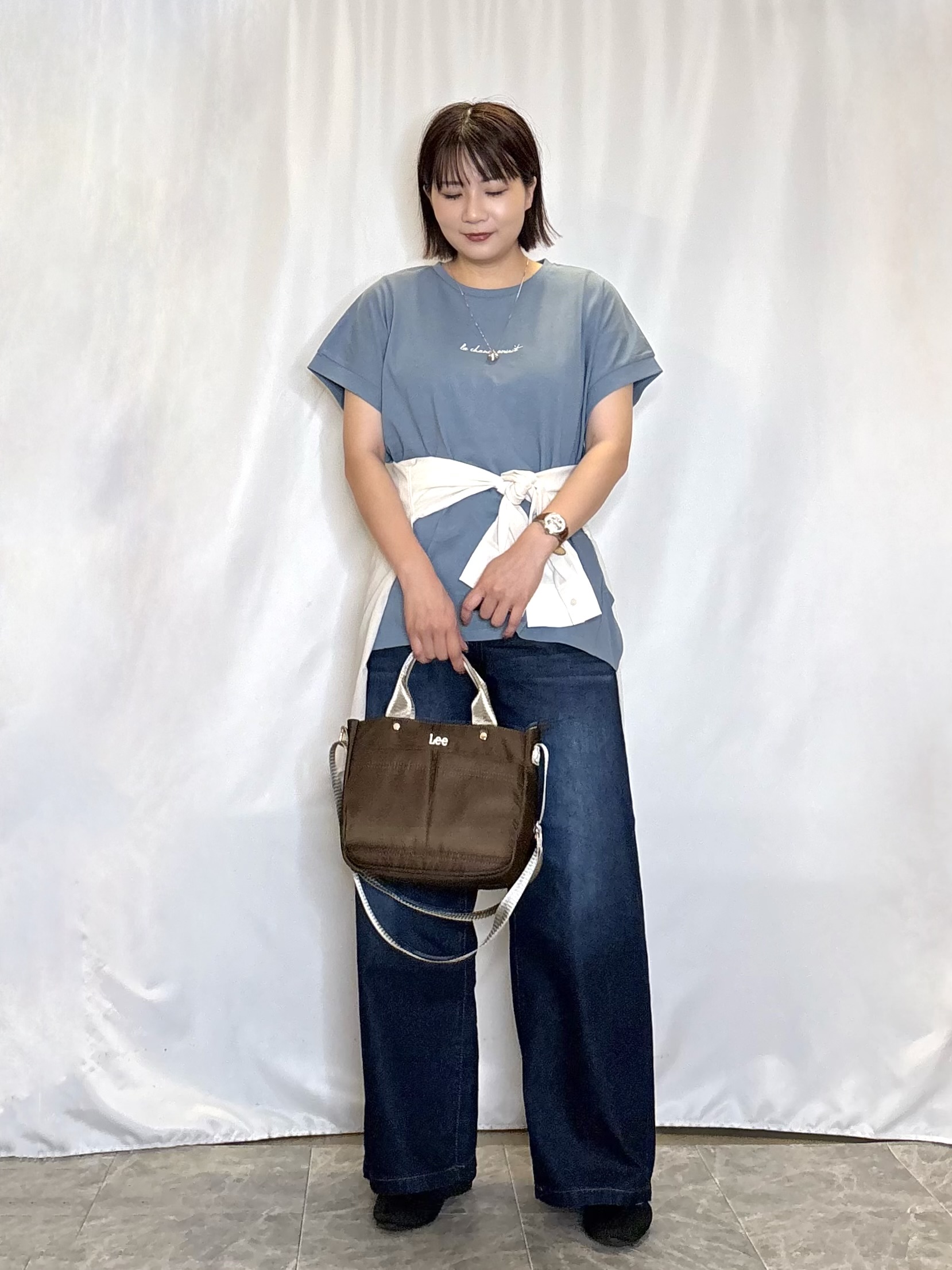 ネリさんの「SHOO･LA･RUE｜【通気性〇/S-LL/洗濯機可】大人のきちんとベーシックシャツ」を使ったコーディネート