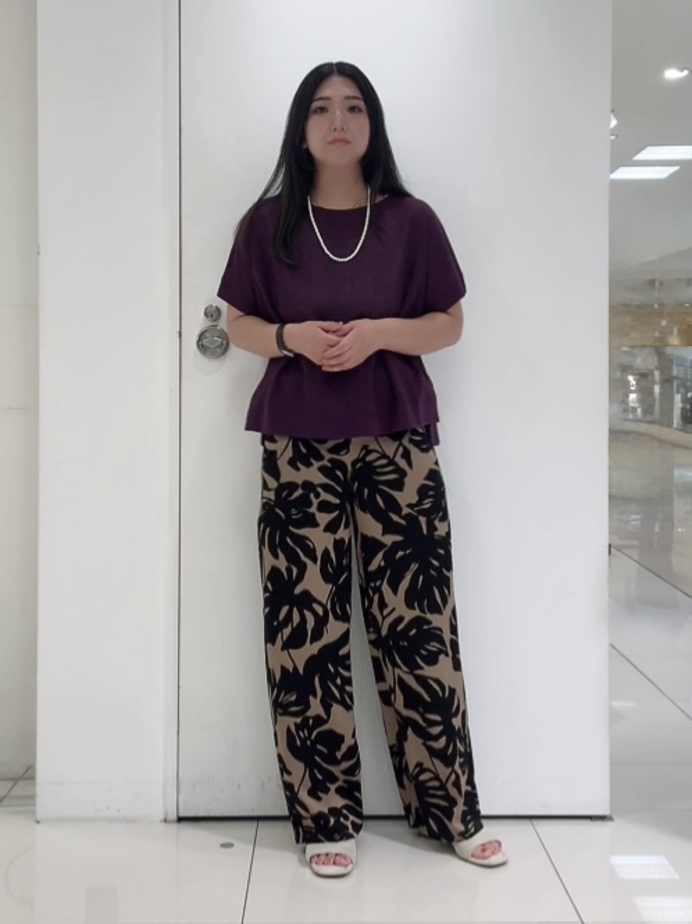 なかじさんの「UNTITLED｜【アンサンブル可/きれいめ/通勤】コンパクト5分袖ニット」を使ったコーディネート