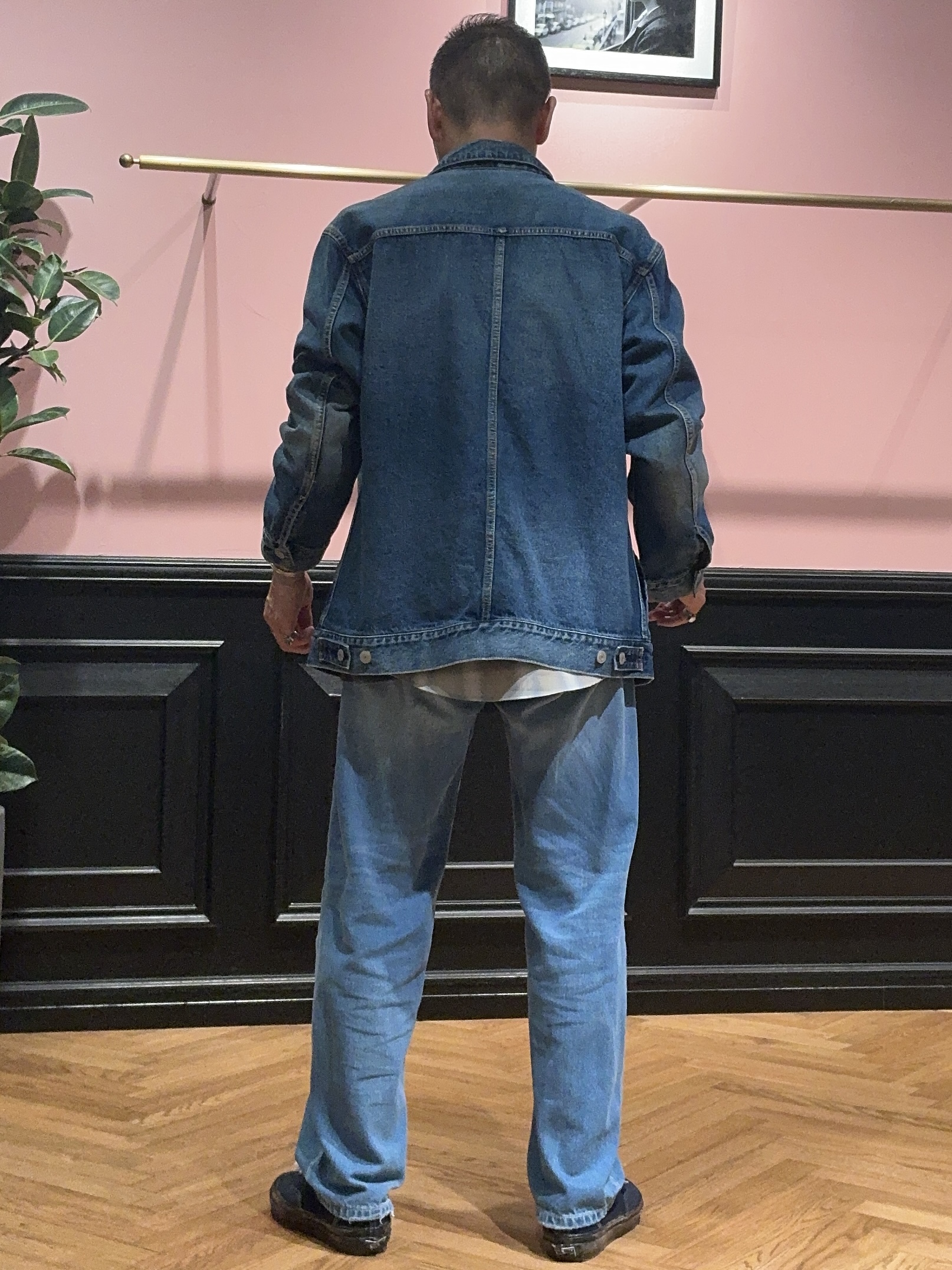 torigoeさんの「DRESSTERIOR｜◆ファーストモデル ユーズドデニムGジャン」を使ったコーディネート