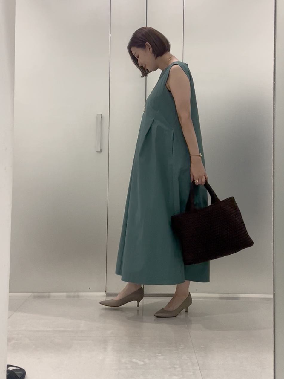 まどかさんの「UNTITLED｜【残暑も快適/接触冷感/UVカット/吸水速乾】Aラインロングワンピース」を使ったコーディネート