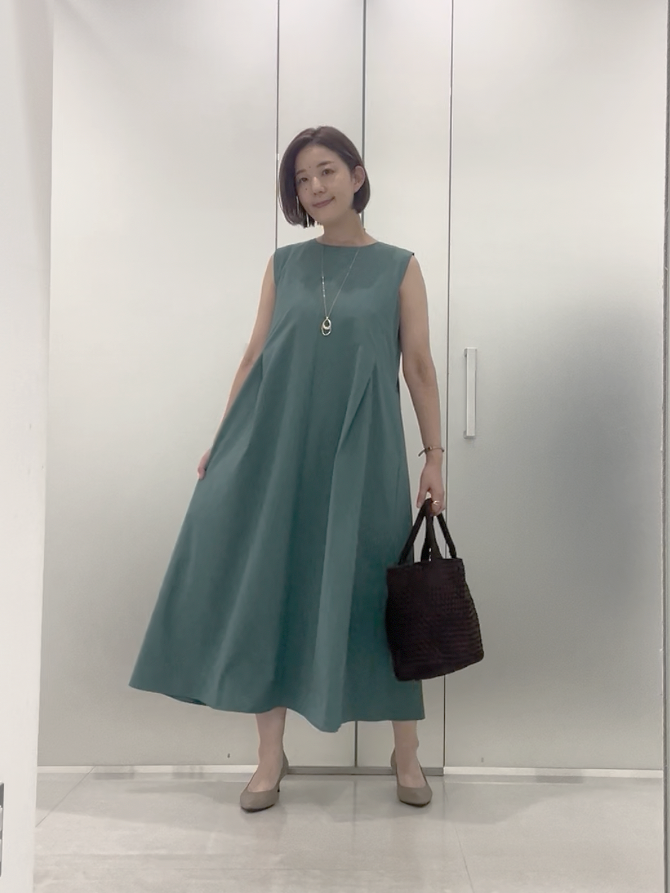 まどかさんの「UNTITLED｜【残暑も快適/接触冷感/UVカット/吸水速乾】Aラインロングワンピース」を使ったコーディネート