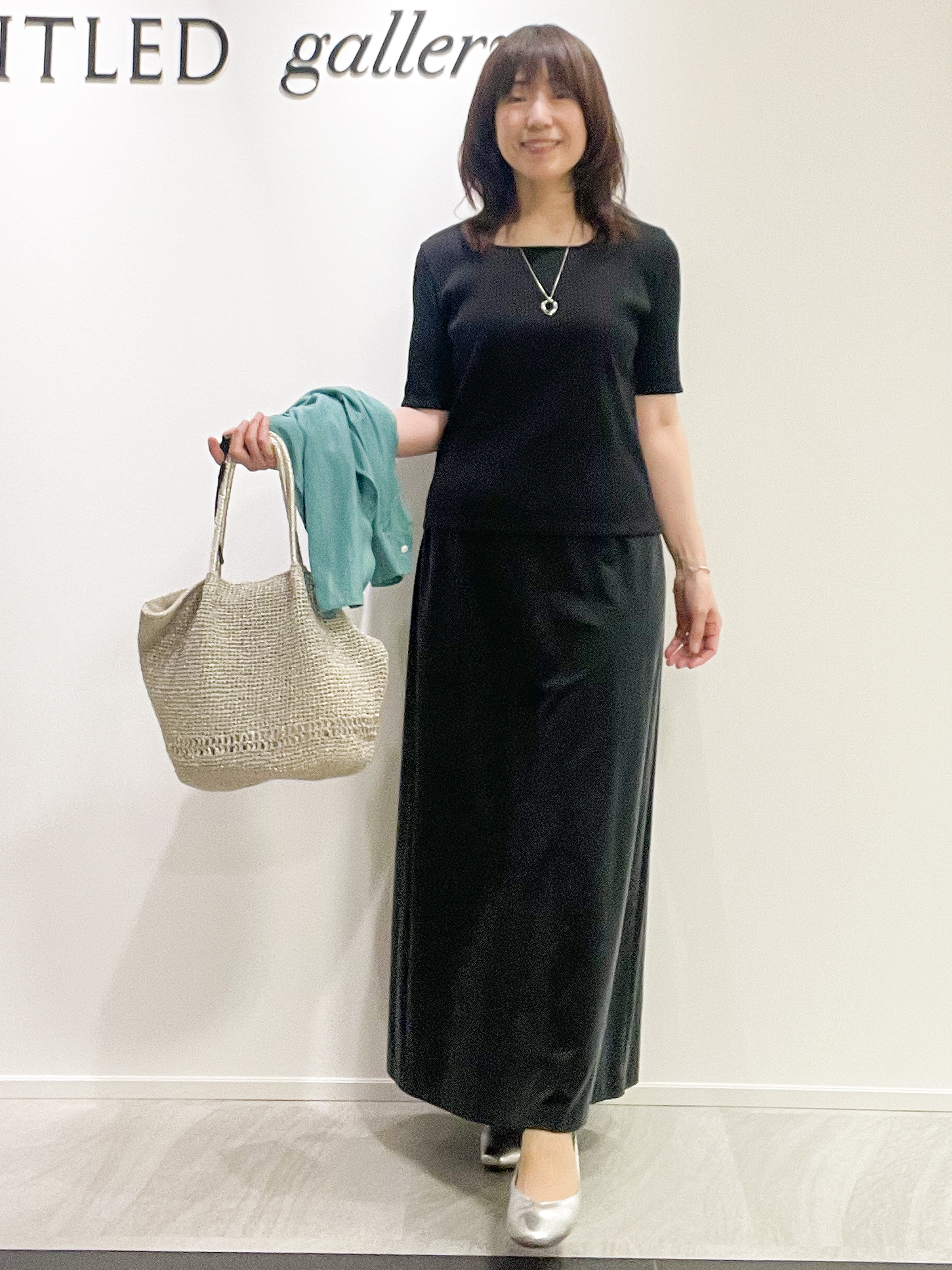 めいさんの「UNTITLED｜【秋羽織り/肌に張り付きにくい】シルキータッチシアーシャツ」を使ったコーディネート