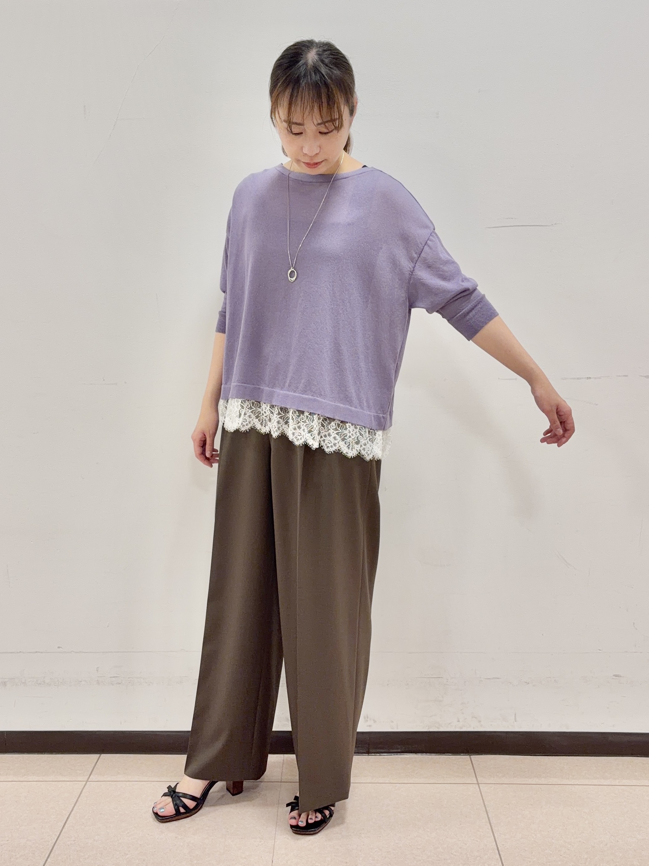 りおさんの「UNTITLED｜【一枚で着映え】レースドッキングニットプルオーバー」を使ったコーディネート