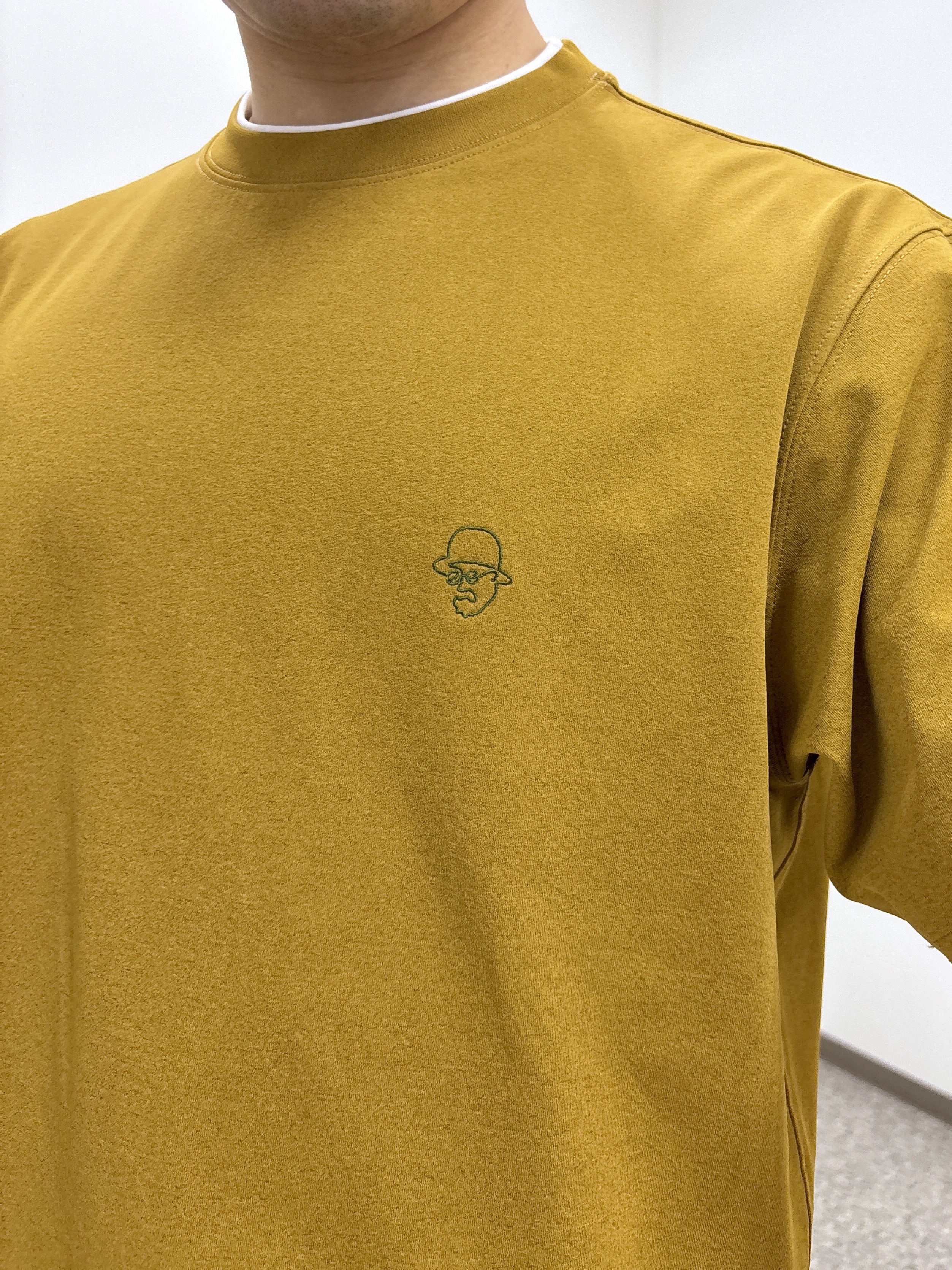 KEIさんの「TAKEO KIKUCHI｜【汗染み軽減/接触冷感】フェイクレイヤード ワンポイント刺繍Ｔシャツ」を使ったコーディネート