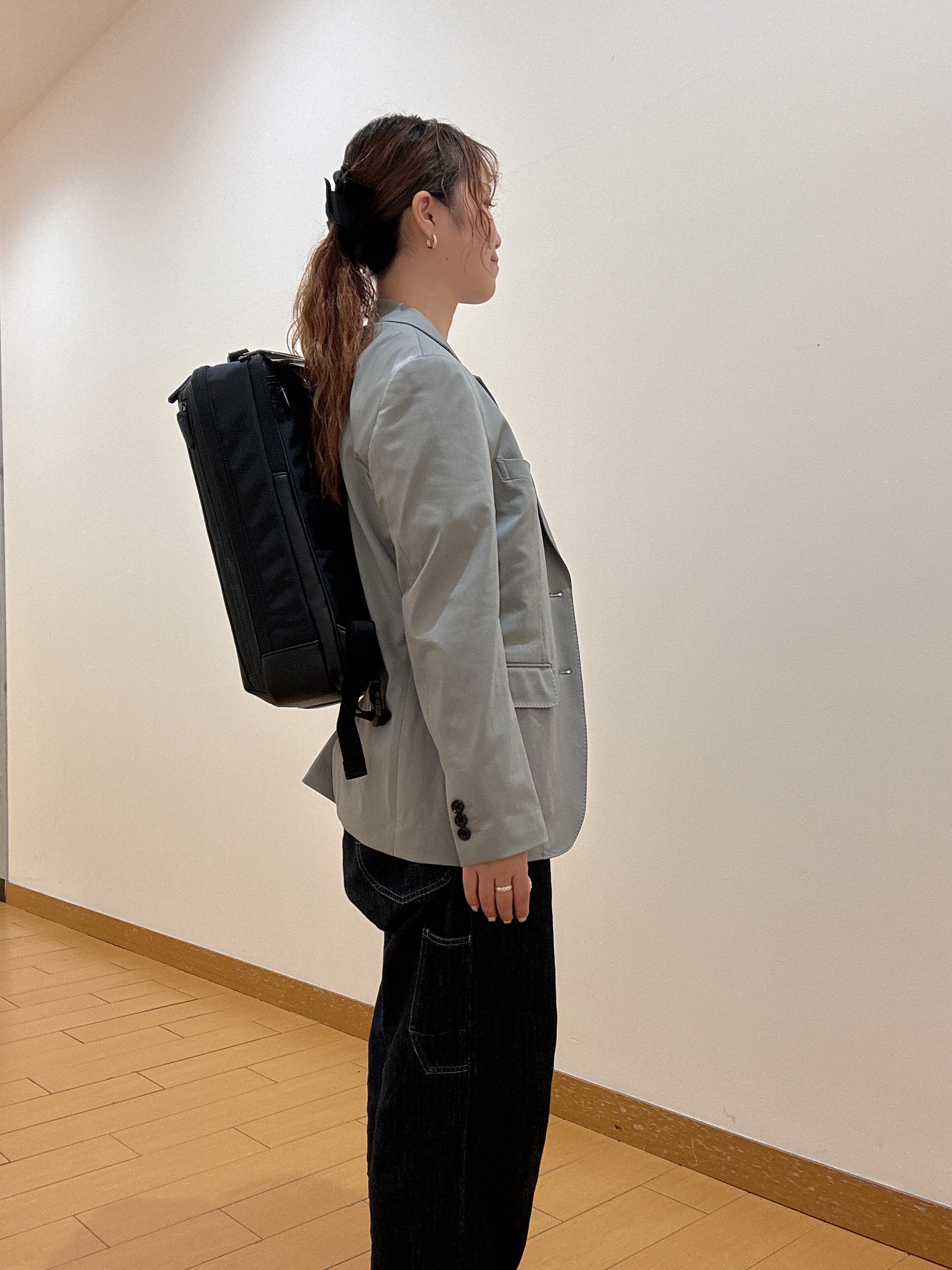 ヒナさんの「TAKEO KIKUCHI｜【汗染み軽減/接触冷感】フェイクレイヤード ワンポイント刺繍Ｔシャツ」を使ったコーディネート