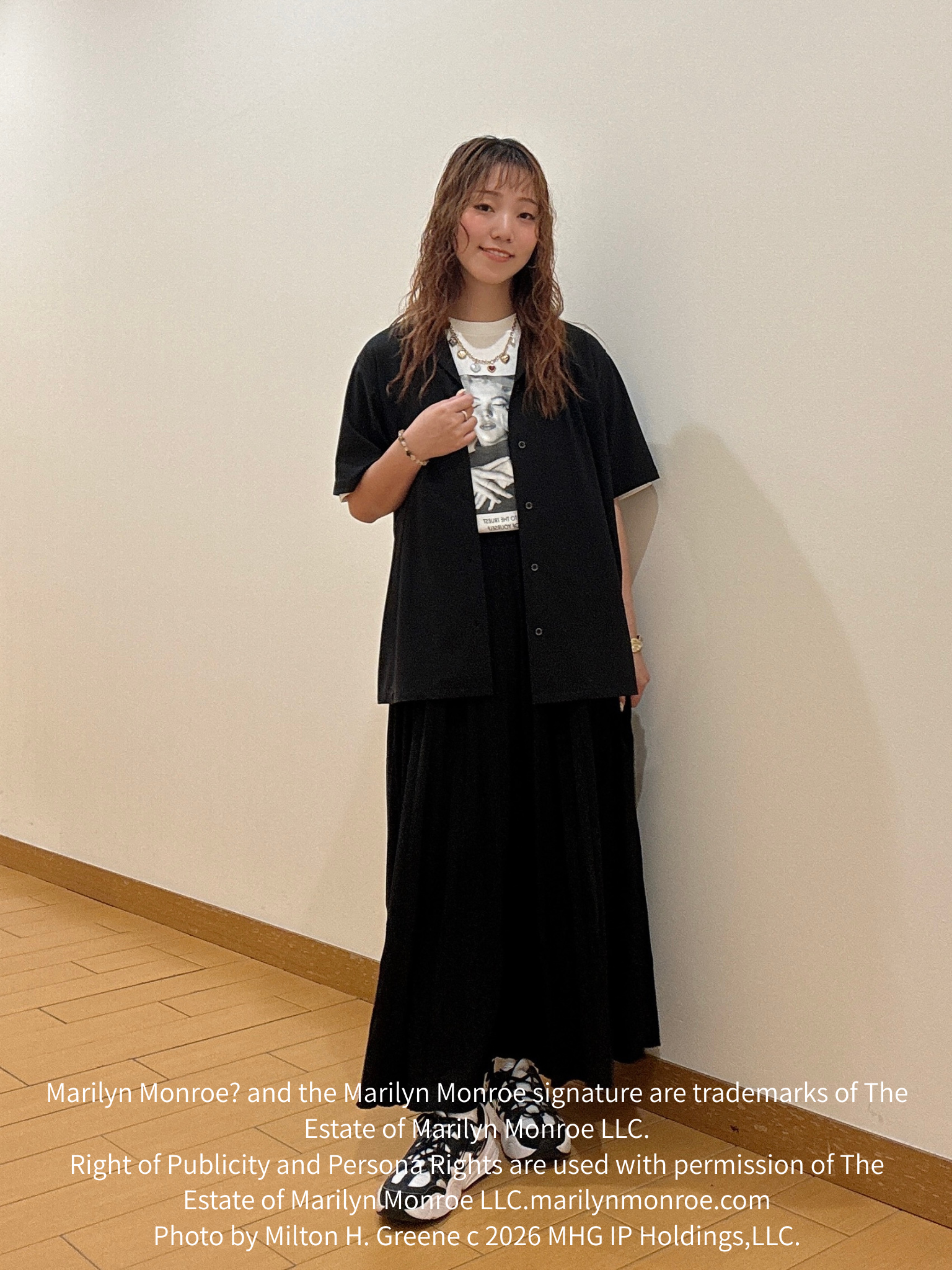 ヒナさんの「TAKEO KIKUCHI｜【別注】マリリン・モンロー/フォトTシャツ」を使ったコーディネート
