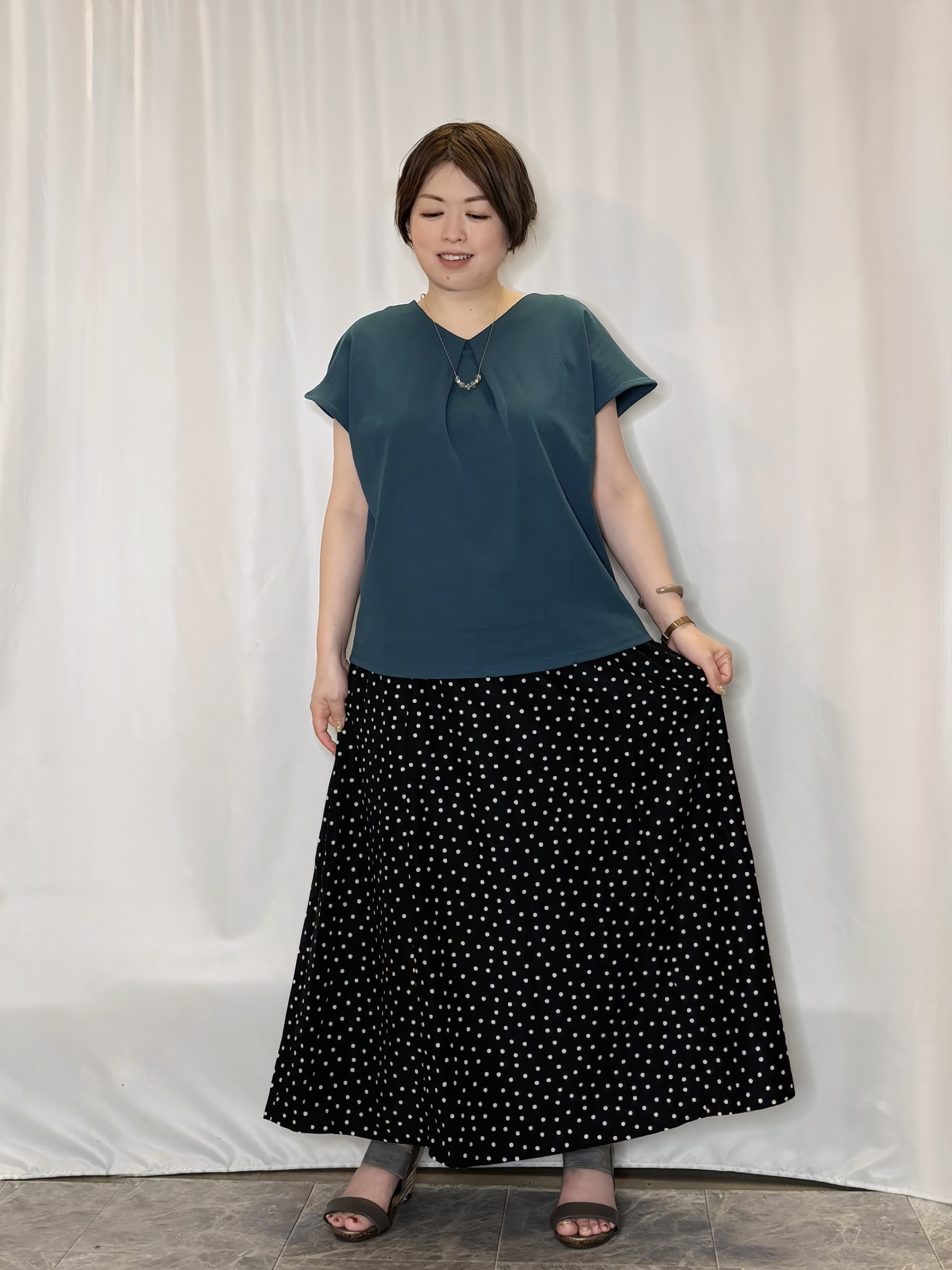 たみさんの「SHOO･LA･RUE｜【前後2WAY/S-LL/洗濯機可】楽に着られて好印象 やわらかトップス」を使ったコーディネート
